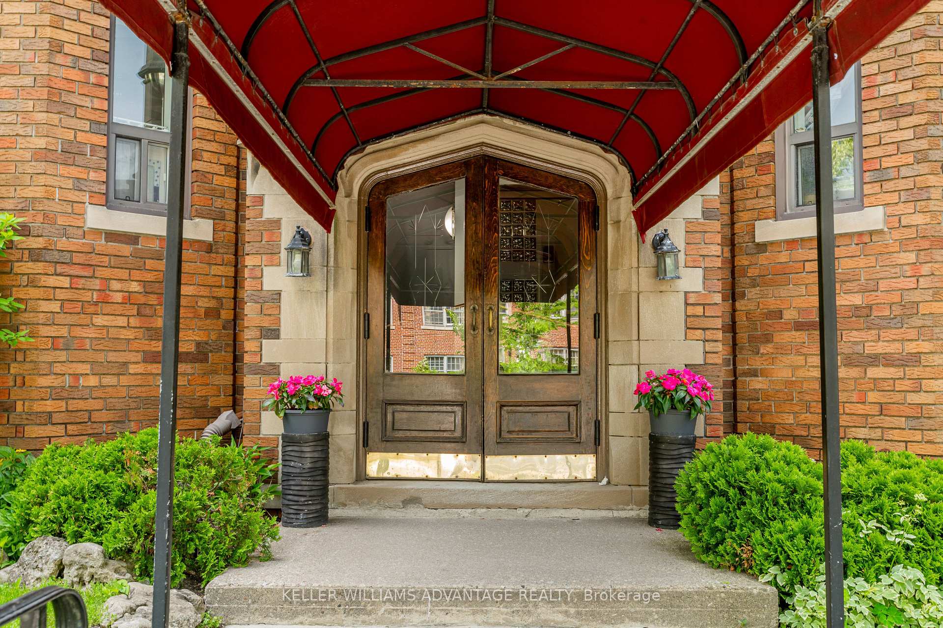 Photo 1 of Unit 18, 1646 Bathurst Street, Toronto, Humewood-Cedarvale — HOMEH