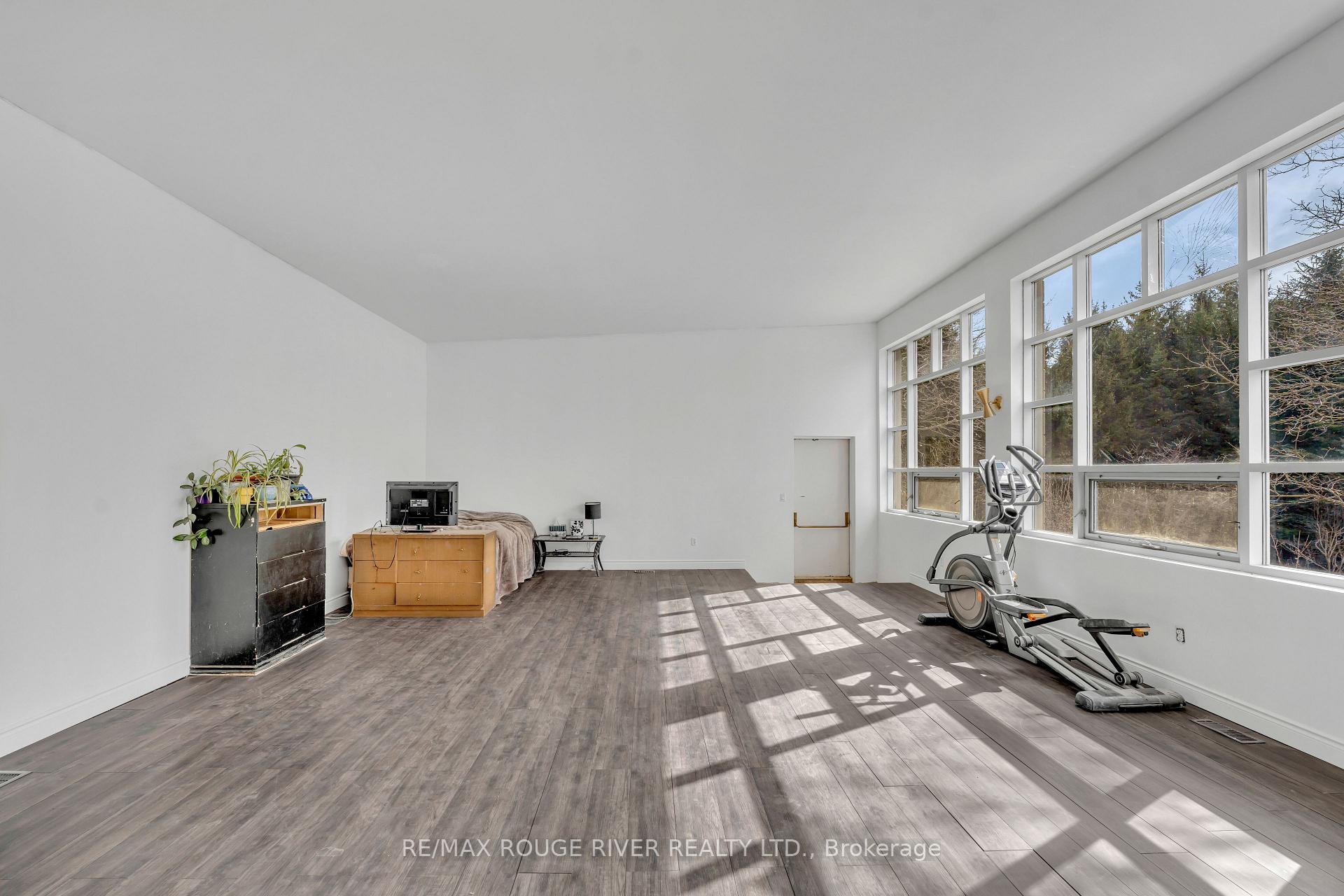 Photo 17 of 7523 Oak Ridges Drive, Hamilton Township, Rural Hamilton — HOMEH