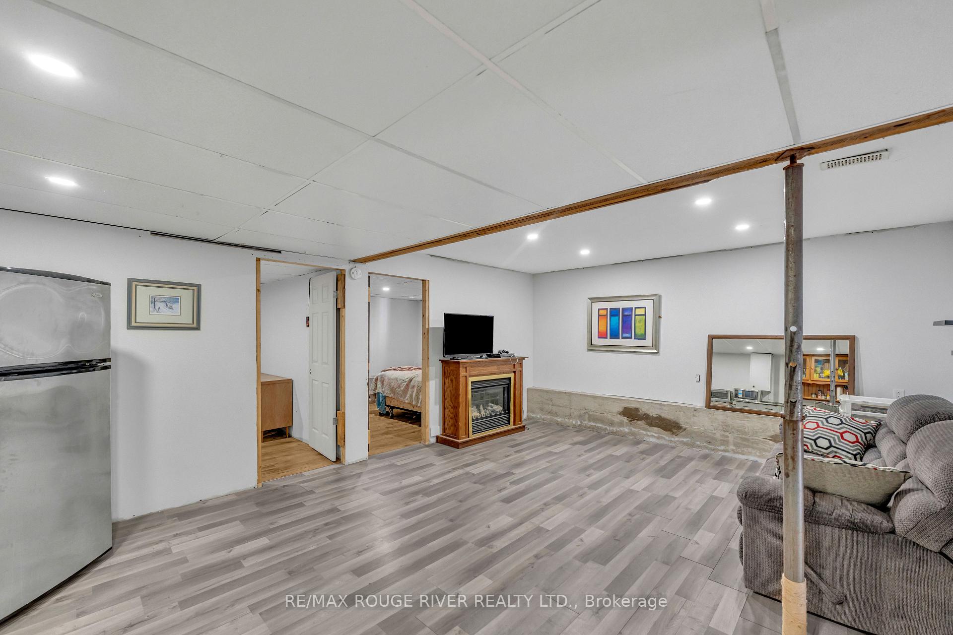 Photo 23 of 7523 Oak Ridges Drive, Hamilton Township, Rural Hamilton — HOMEH