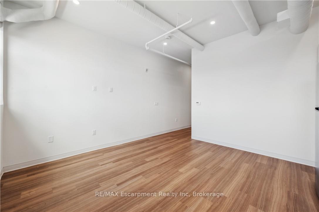 Photo 19 of Unit 528, 120 Huron Street, Guelph, St. Patrick's Ward — HOMEH