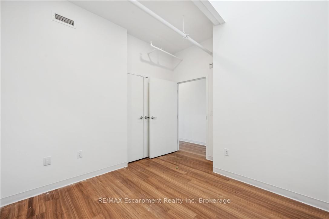 Photo 6 of Unit 528, 120 Huron Street, Guelph, St. Patrick's Ward — HOMEH