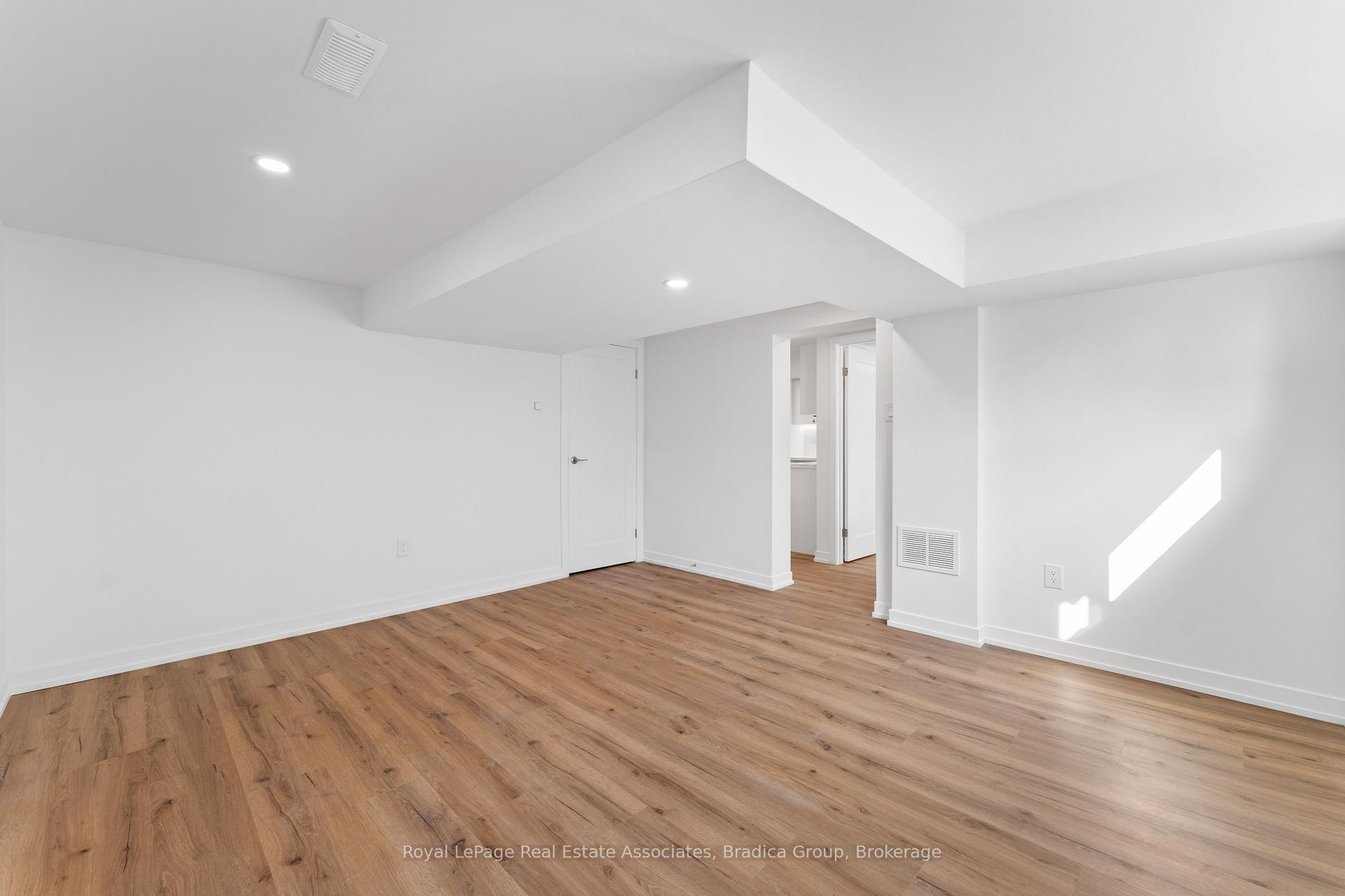 Photo 6 of Unit #Bsmt, 266 Carson Drive, Hamilton, Lisgar — HOMEH