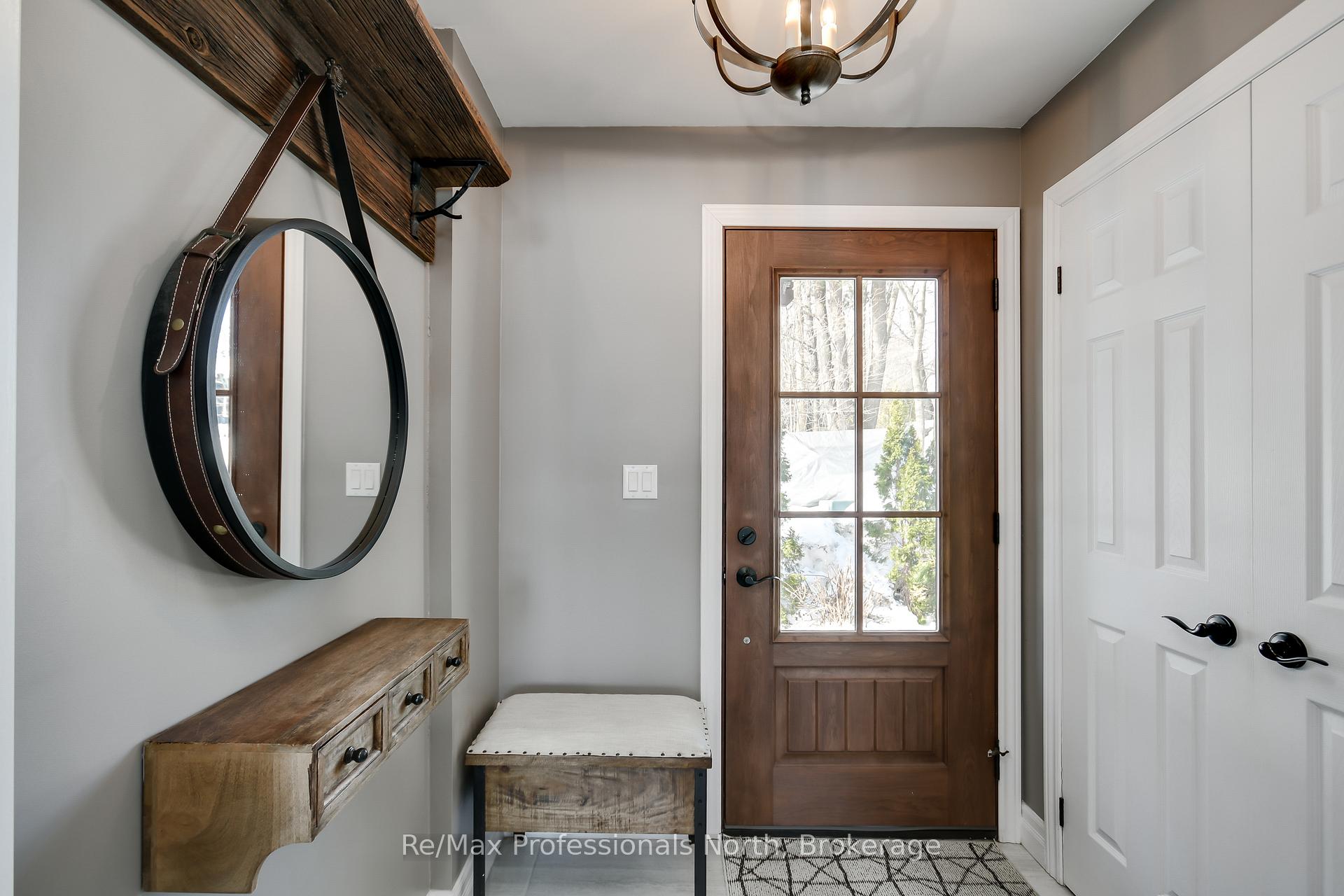 Photo 4 of 795 David Street E, Gravenhurst, Muskoka (S) — HOMEH