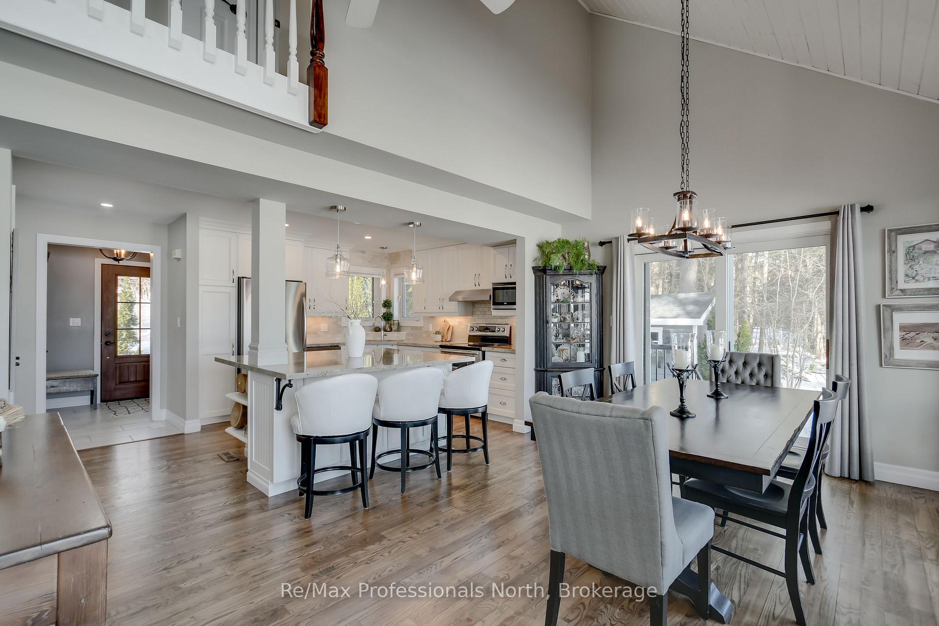 Photo 10 of 795 David Street E, Gravenhurst, Muskoka (S) — HOMEH