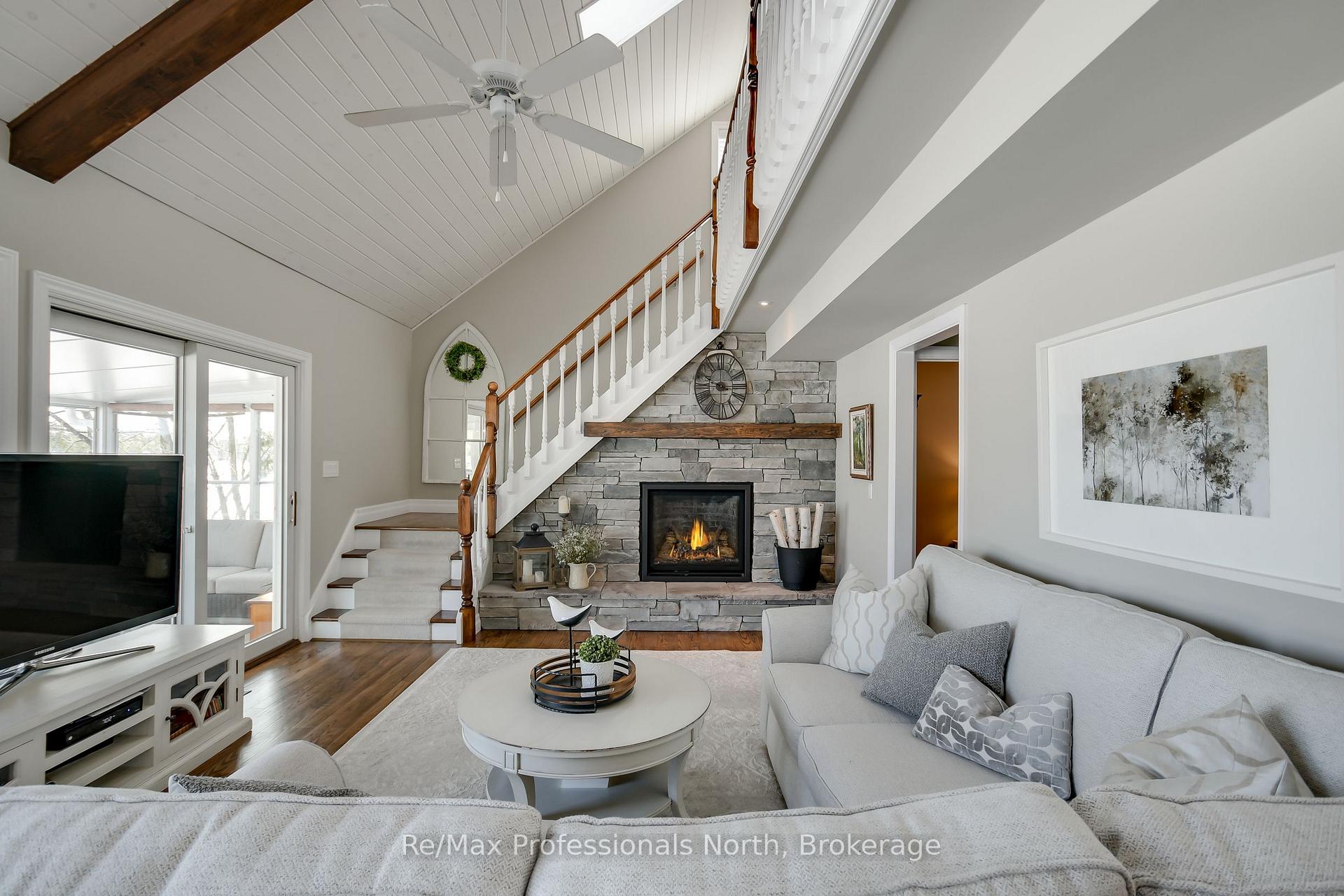 Photo 11 of 795 David Street E, Gravenhurst, Muskoka (S) — HOMEH