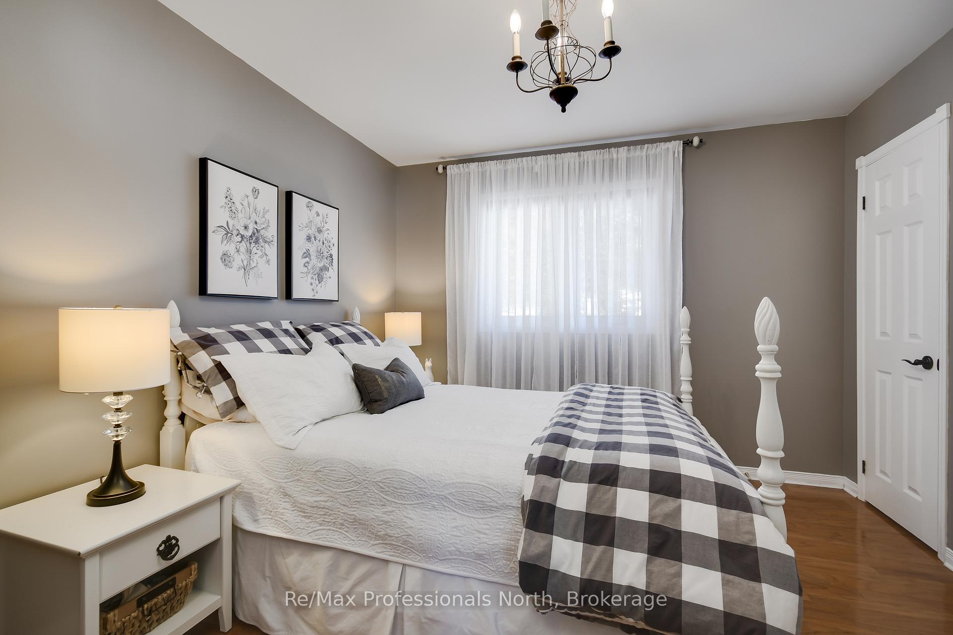 Photo 18 of 795 David Street E, Gravenhurst, Muskoka (S) — HOMEH