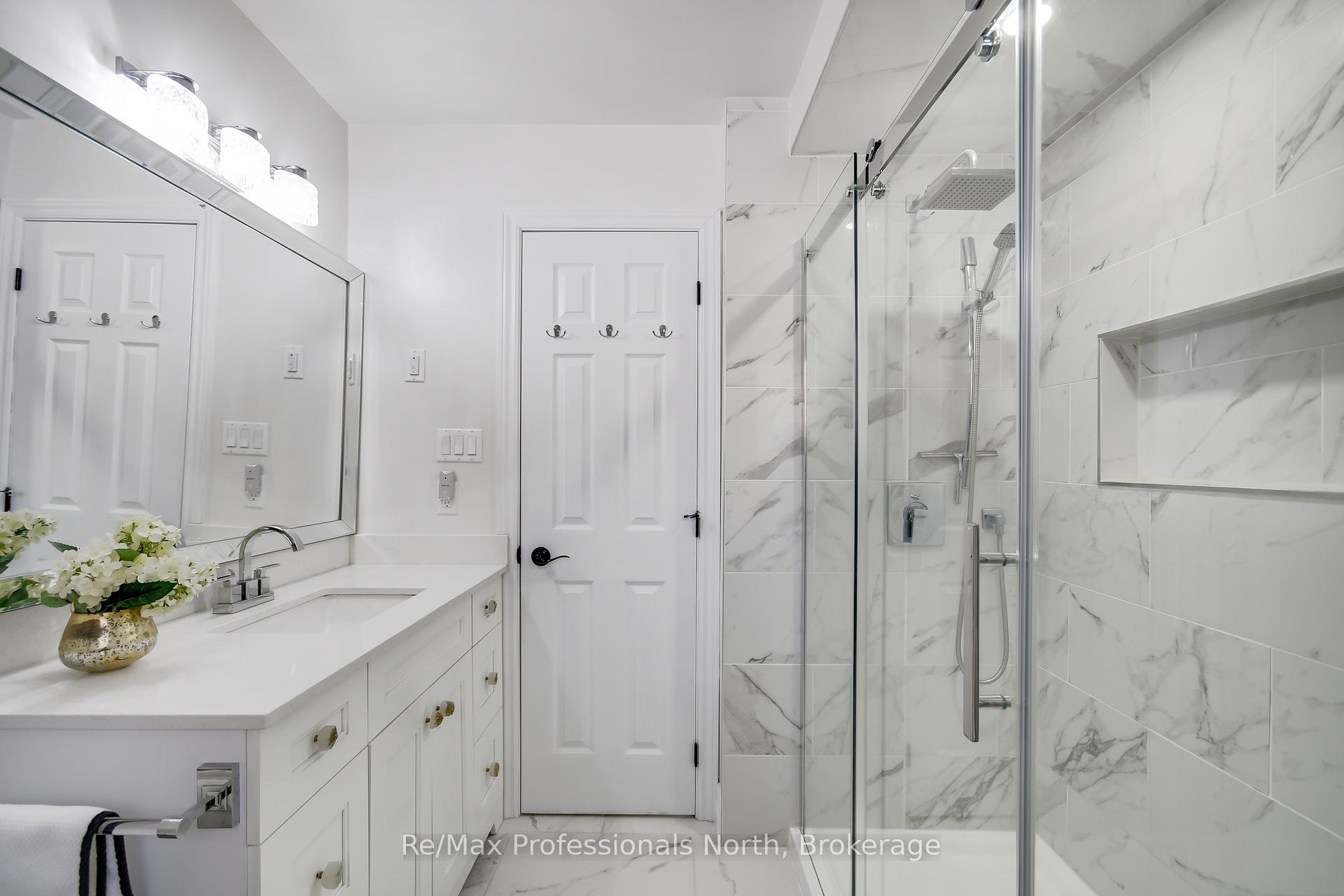 Photo 22 of 795 David Street E, Gravenhurst, Muskoka (S) — HOMEH