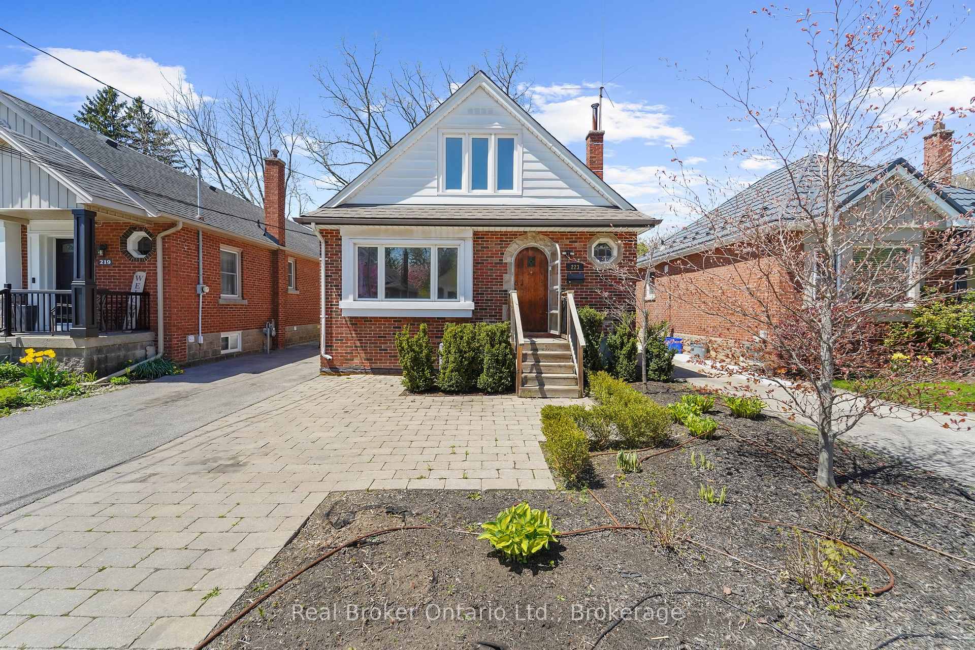 Photo 1 of Unit UPPER, 223 Bond Street N, Hamilton, Westdale — HOMEH