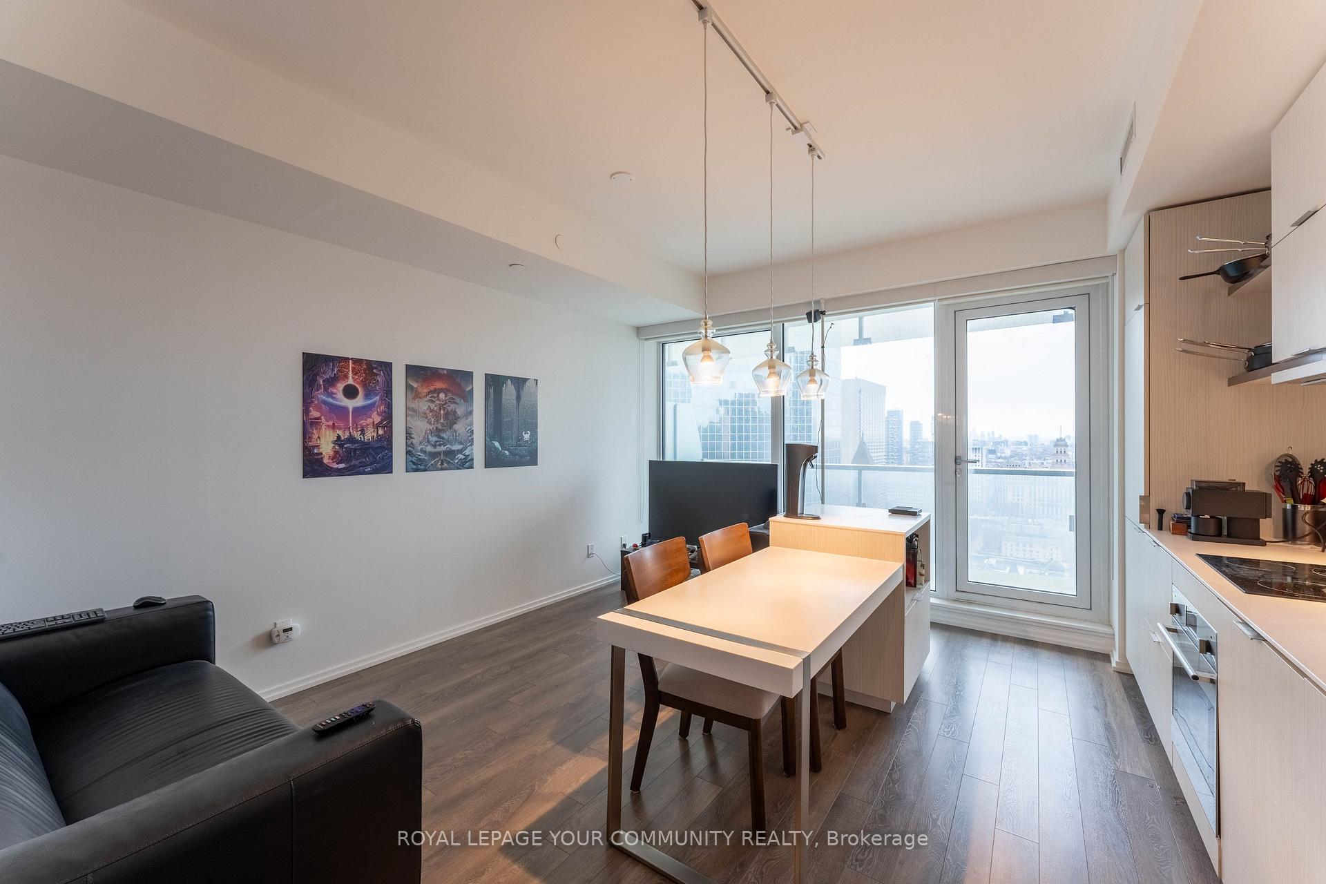 Photo 5 of Unit 2610, 197 Yonge Street, Toronto, Church-Yonge Corridor — HOMEH