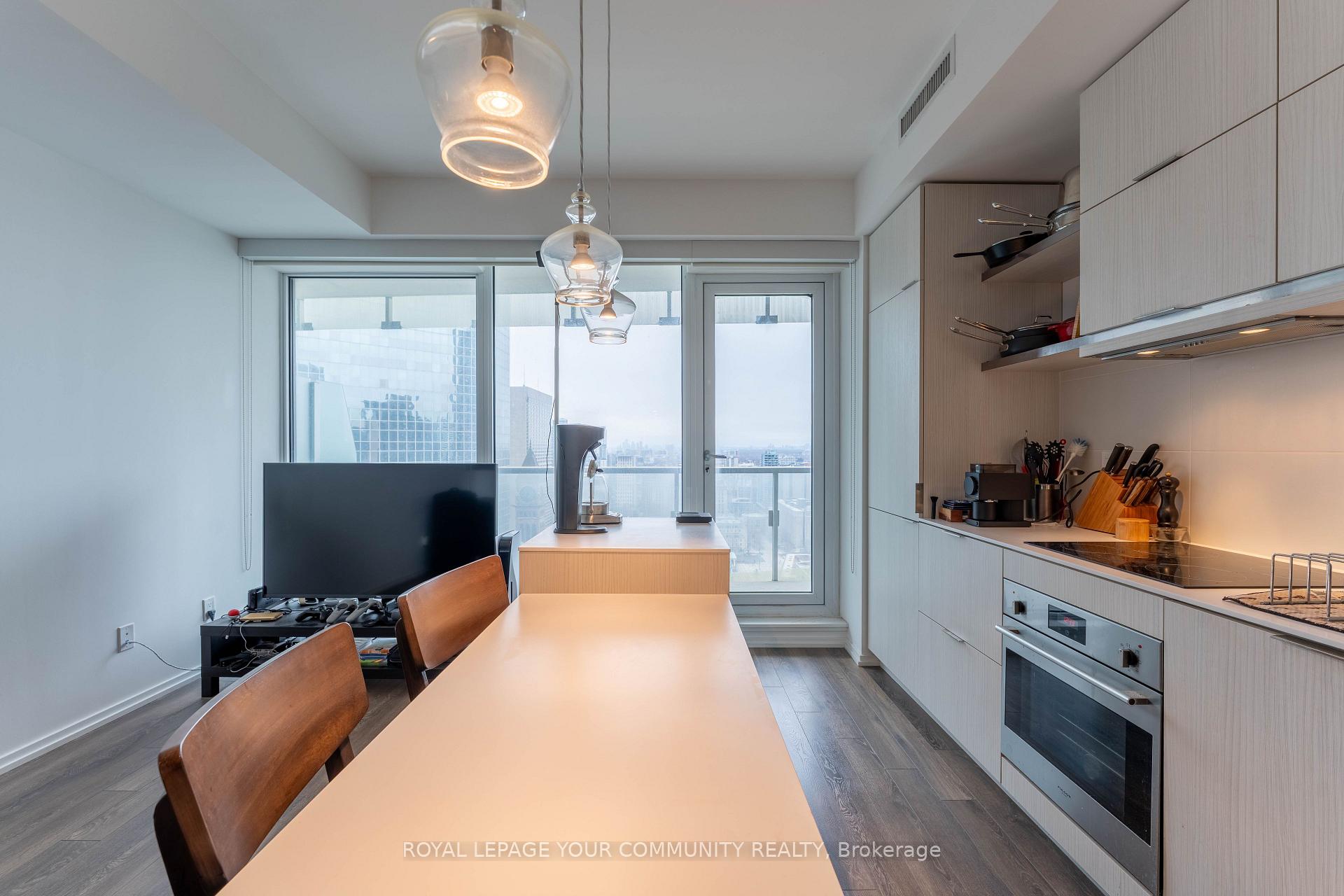 Photo 6 of Unit 2610, 197 Yonge Street, Toronto, Church-Yonge Corridor — HOMEH
