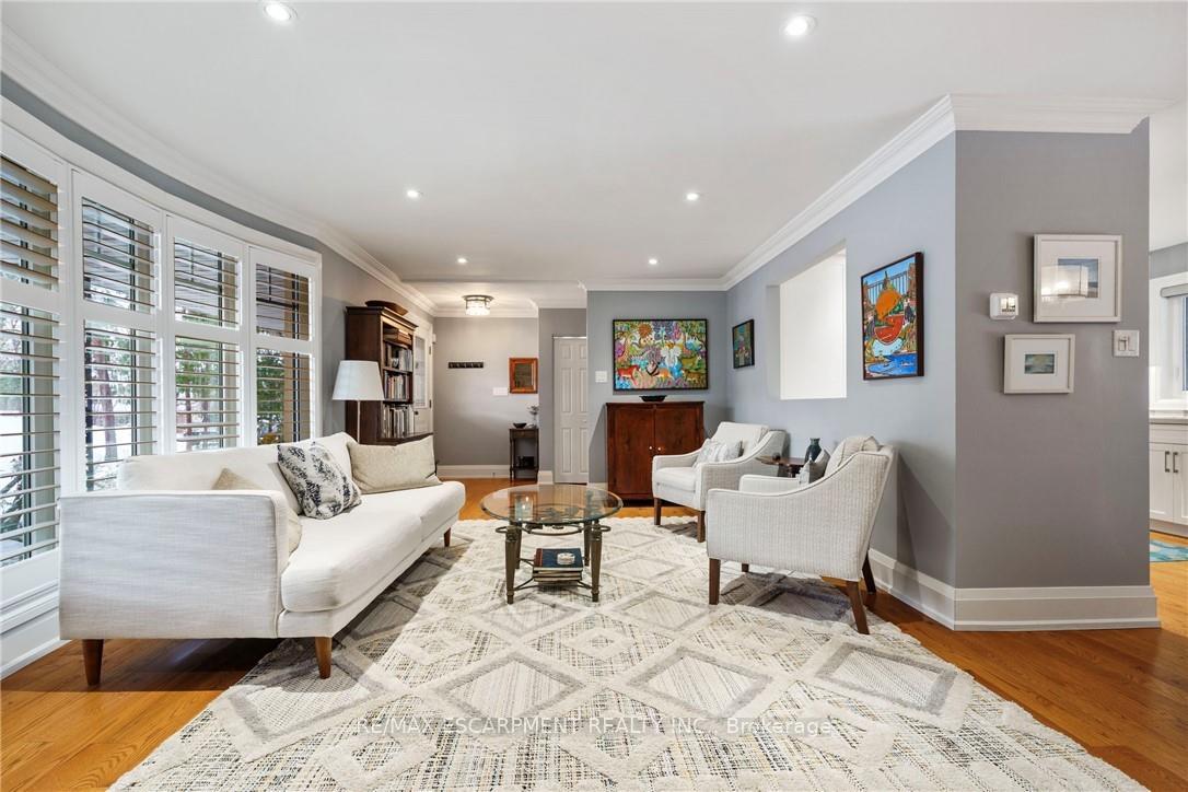 Photo 8 of 3 Hatfield Place, Hamilton, Dundas — HOMEH