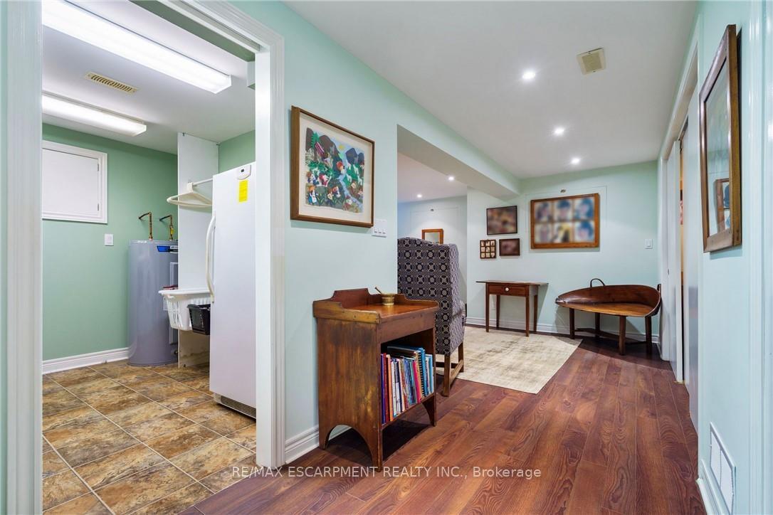 Photo 35 of 3 Hatfield Place, Hamilton, Dundas — HOMEH