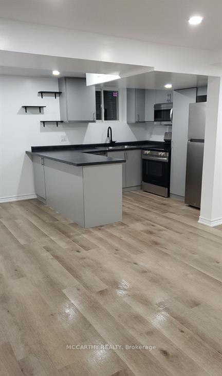 Photo 12 of Unit B, 612 Canfield Place, Shelburne — HOMEH