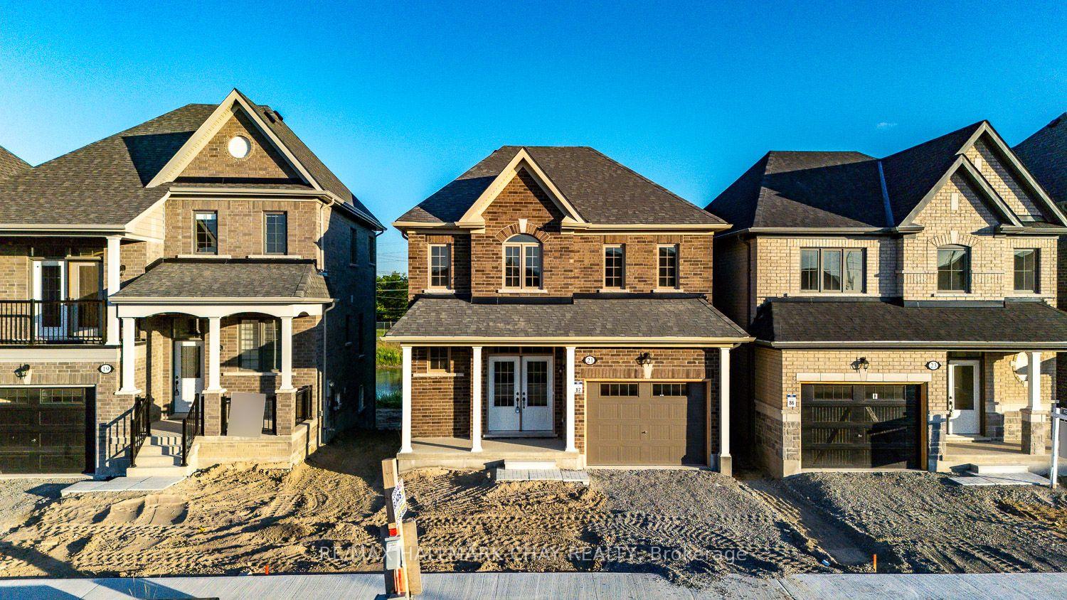 Photo 5 of 21 Fenn Crescent, New Tecumseth, Alliston — HOMEH