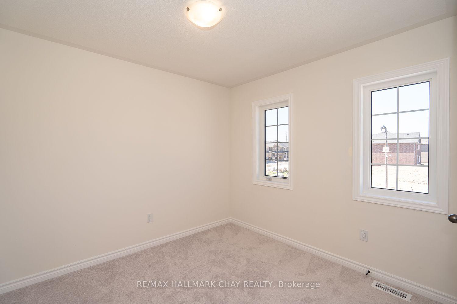 Photo 17 of 21 Fenn Crescent, New Tecumseth, Alliston — HOMEH