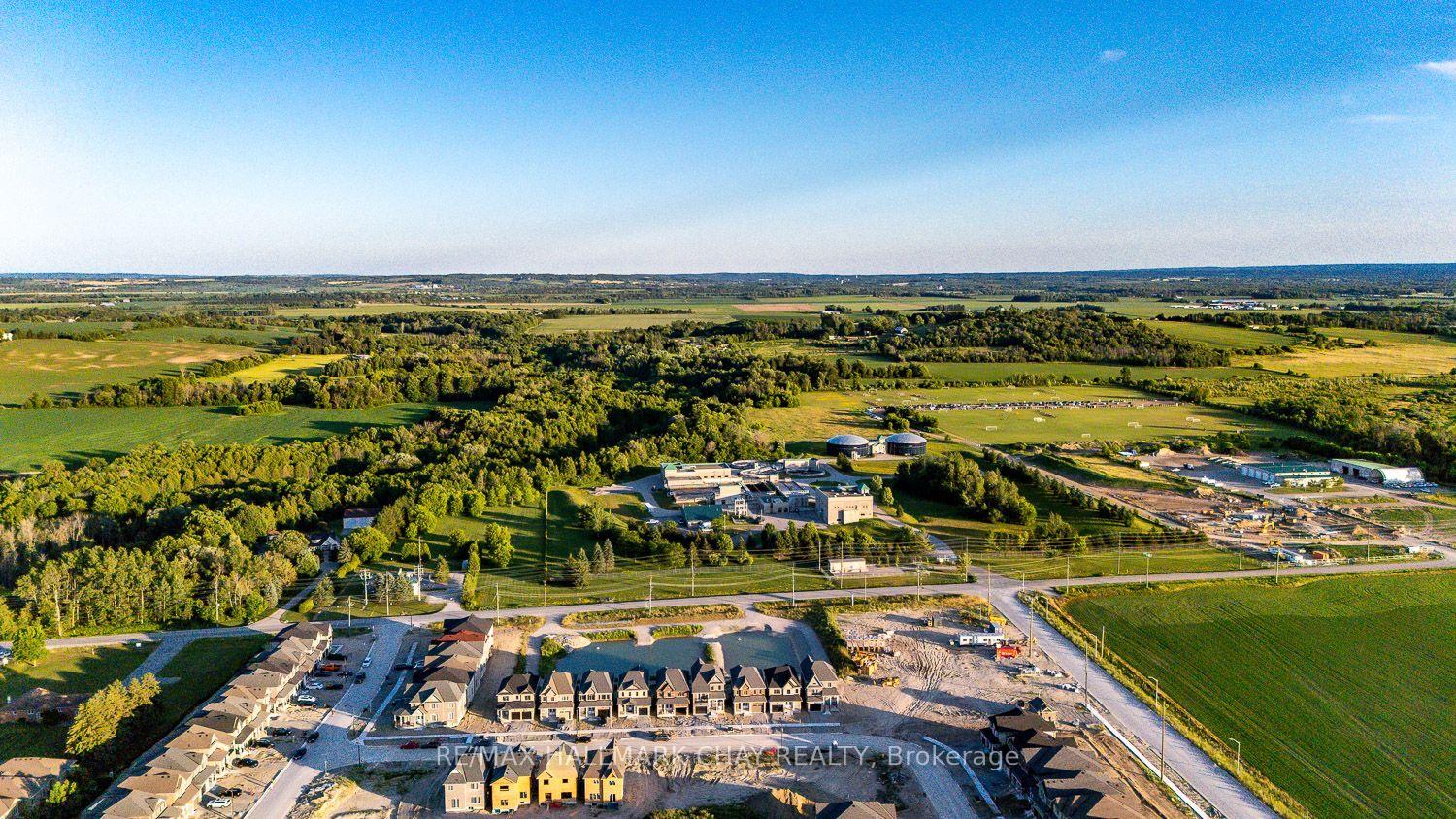 Photo 42 of 21 Fenn Crescent, New Tecumseth, Alliston — HOMEH