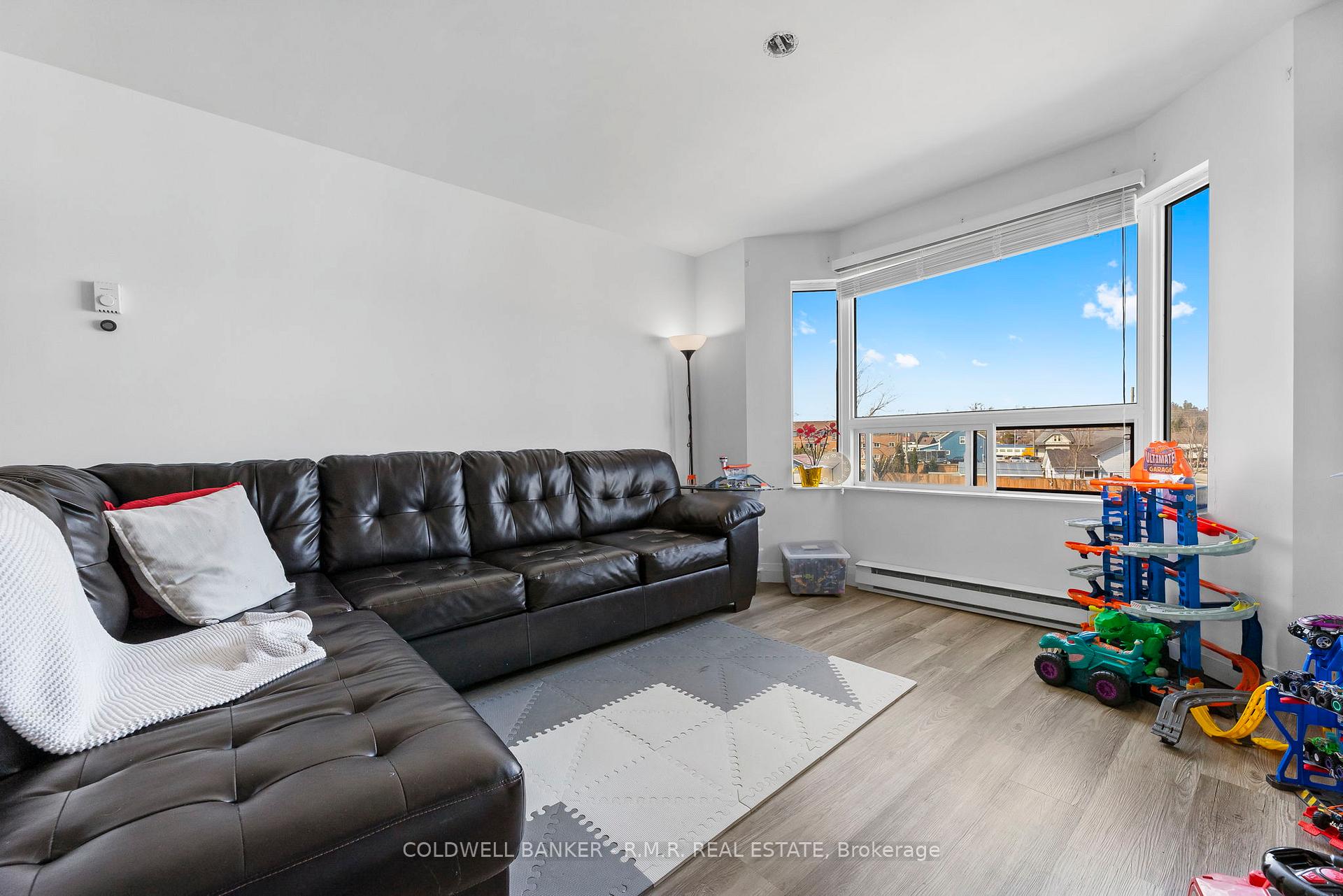 Photo 14 of Unit 301, 41 Ash Street, Uxbridge — HOMEH