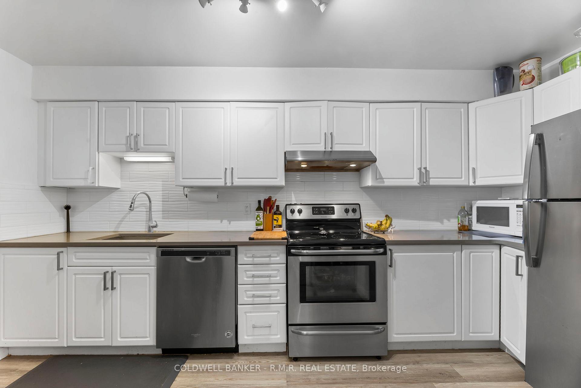 Photo 11 of Unit 301, 41 Ash Street, Uxbridge — HOMEH