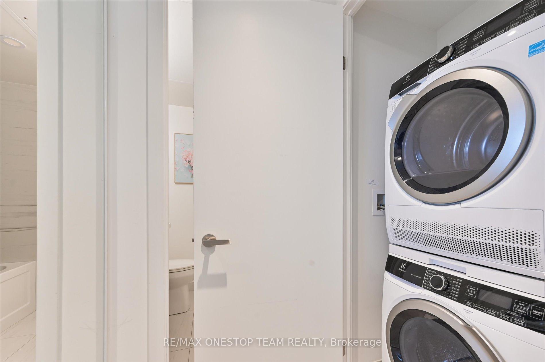 Photo 19 of Unit 2805, 138 Downes Street, Toronto, Waterfront Communities — HOMEH
