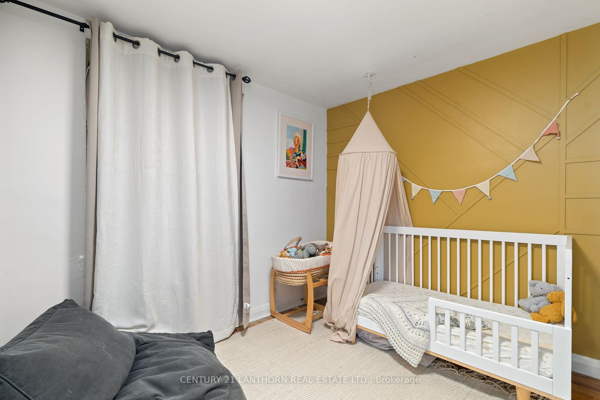 Photo 11 of 137 Catharine Street, Belleville, Belleville Ward — HOMEH