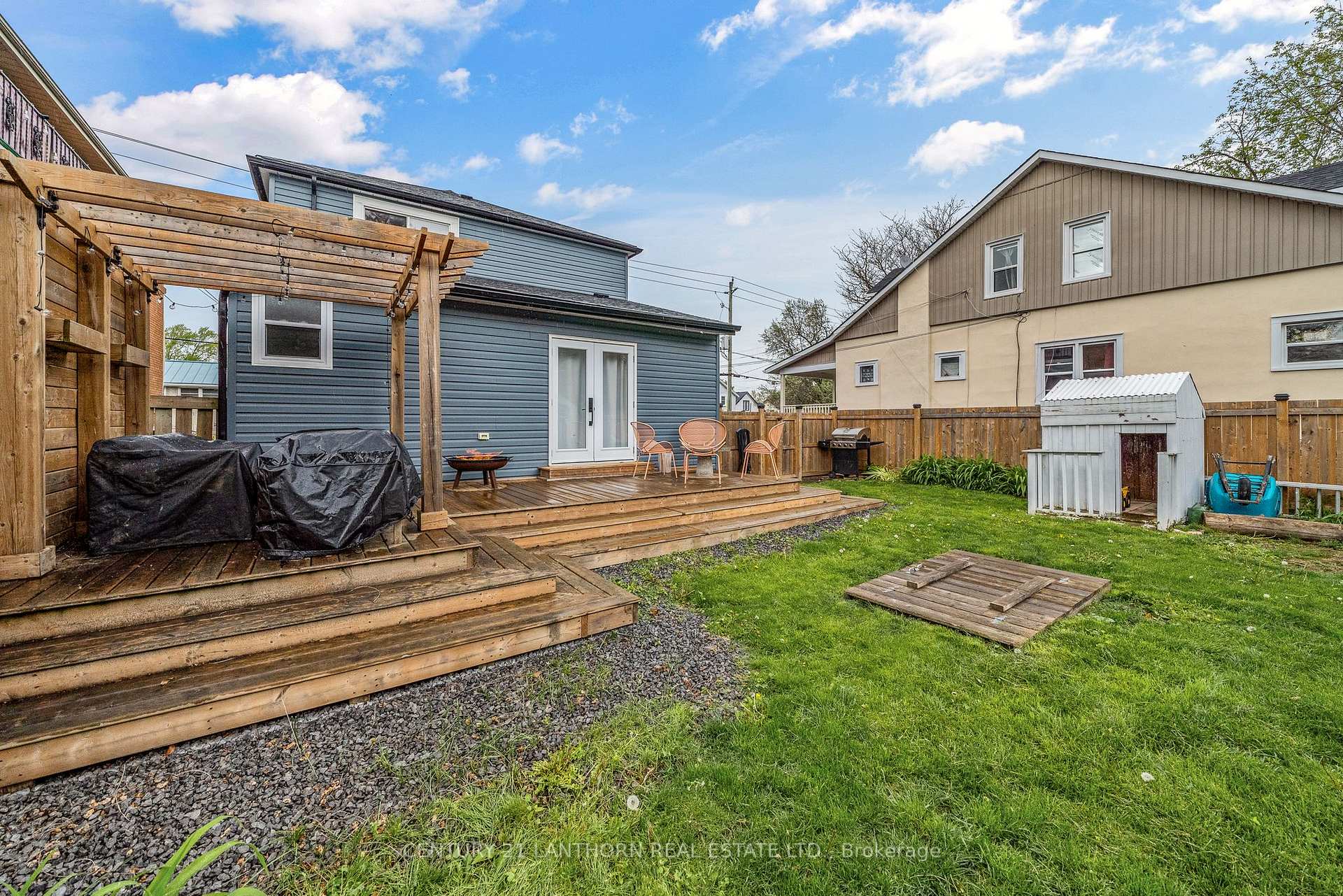 Photo 14 of 137 Catharine Street, Belleville, Belleville Ward — HOMEH