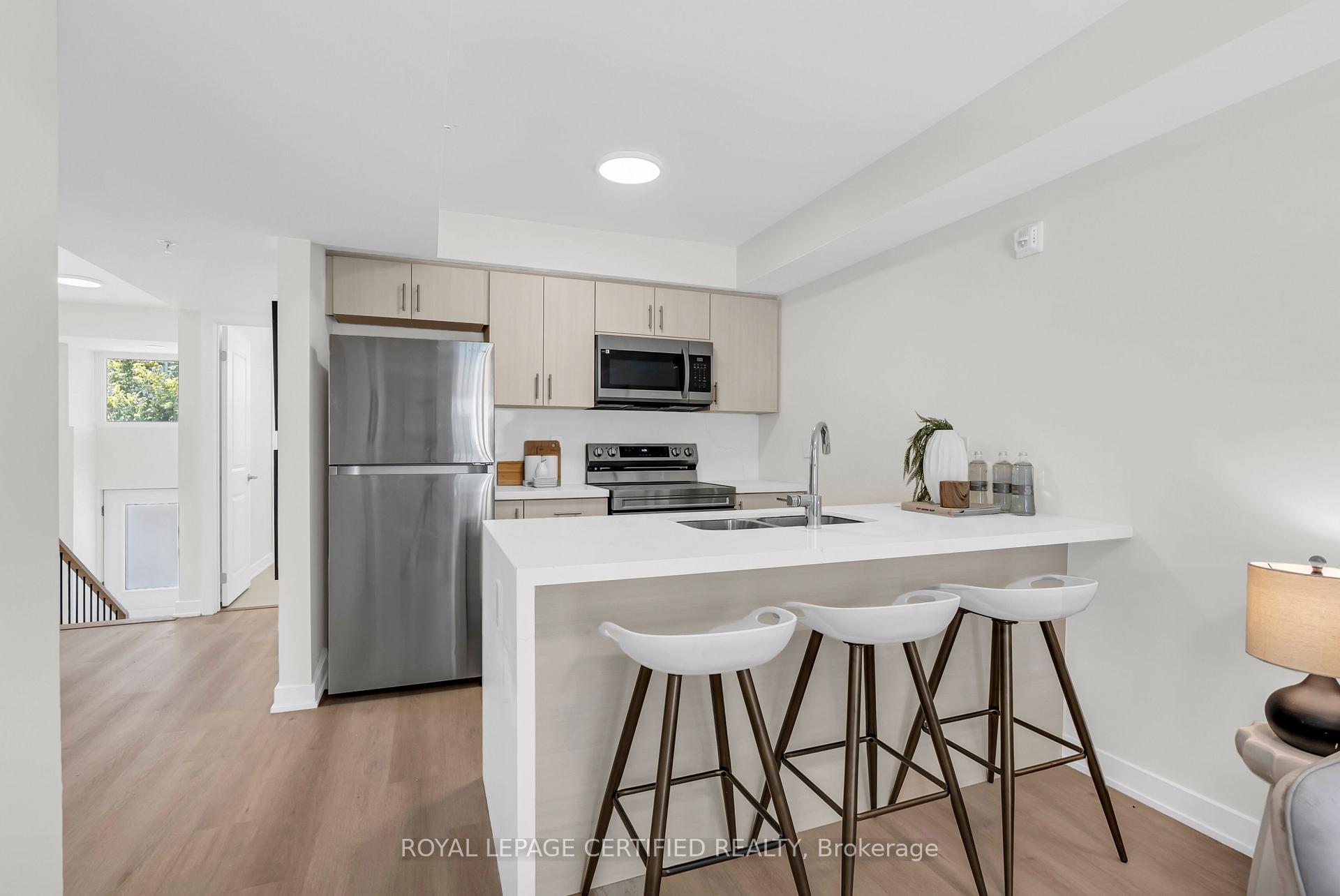 Photo 5 of Unit 19, 400 Mary Street E, Whitby, Lynde Creek — HOMEH