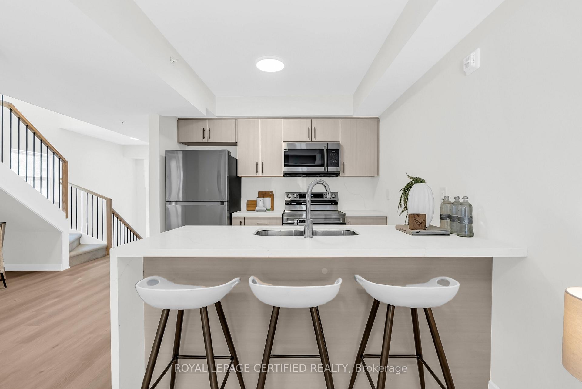 Photo 23 of Unit 19, 400 Mary Street E, Whitby, Lynde Creek — HOMEH