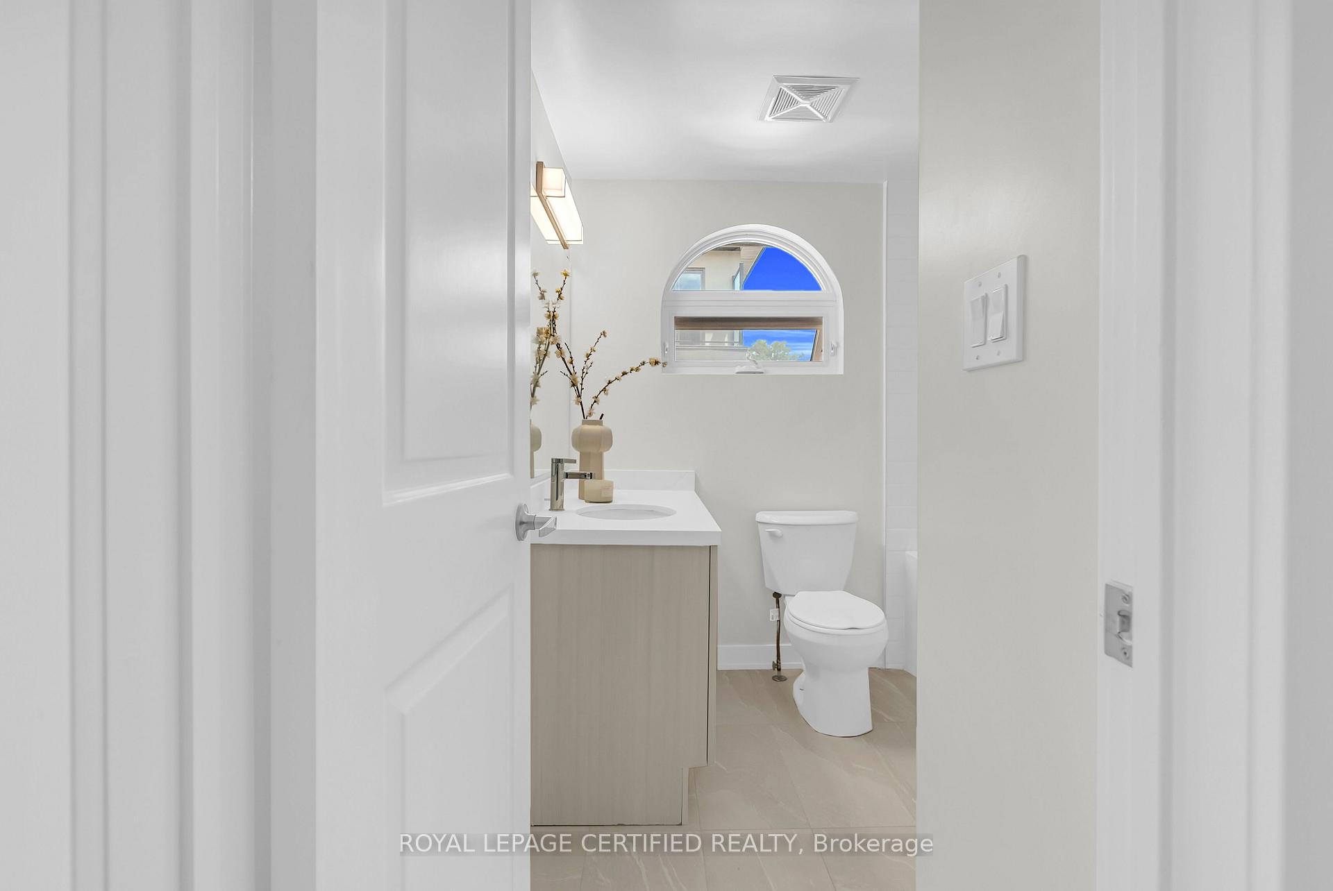 Photo 7 of Unit 19, 400 Mary Street E, Whitby, Lynde Creek — HOMEH