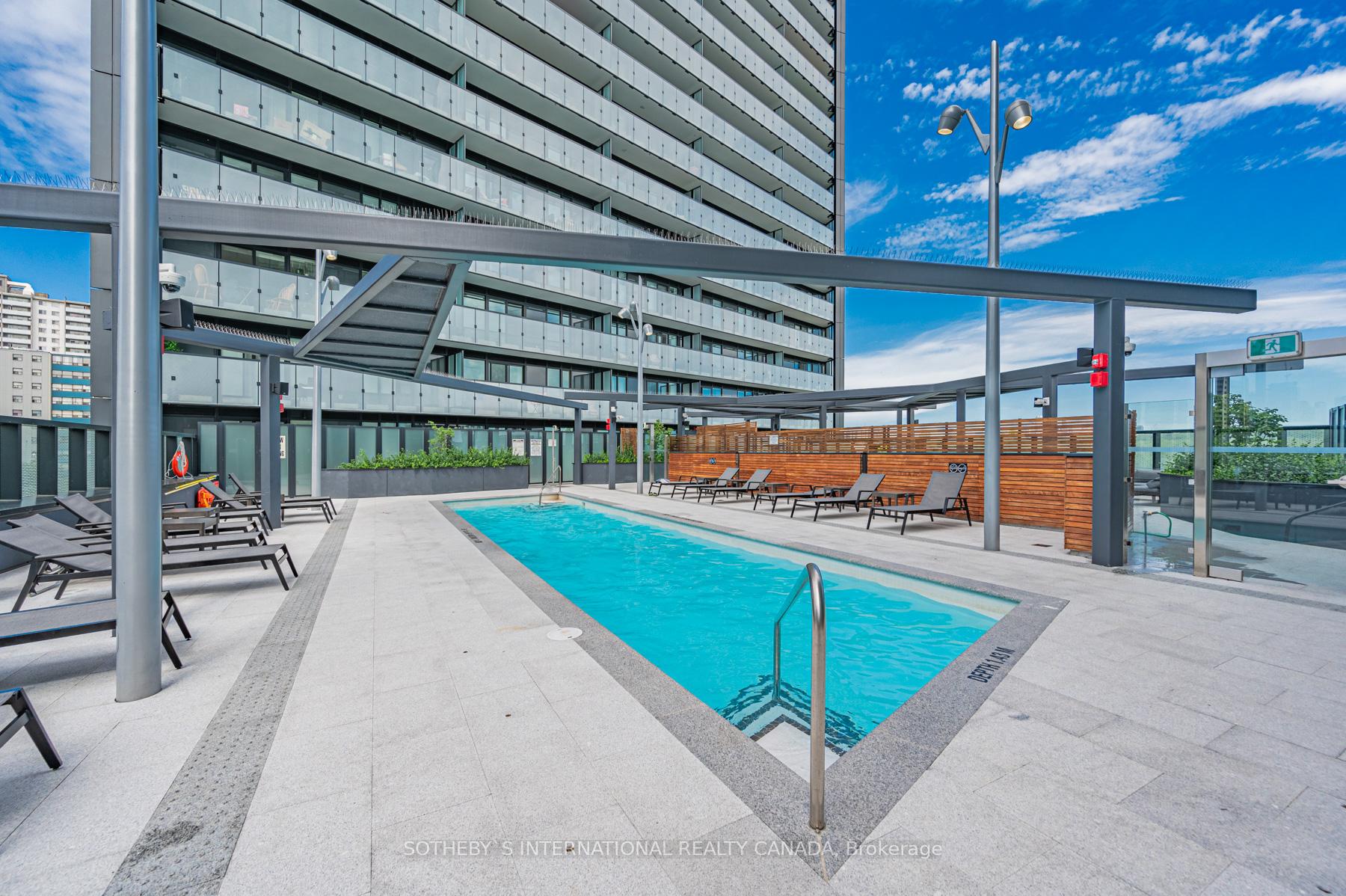 Photo 31 of Unit 1418, 585 Bloor Street E, Toronto, North St. James Town — HOMEH