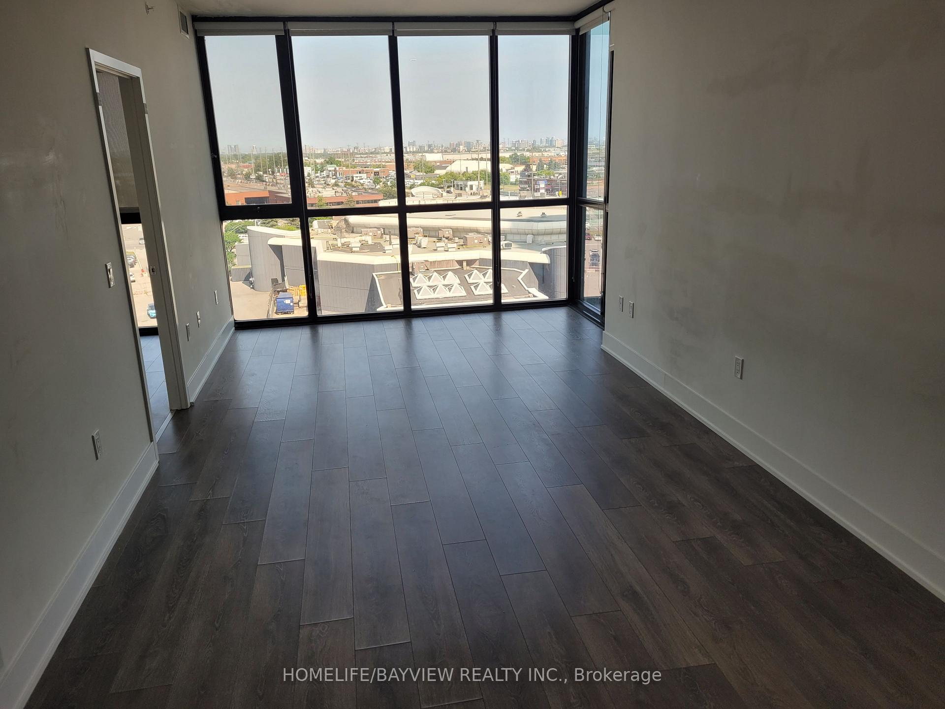 Front of Unit 701, 2908 Hwy 7 Road W