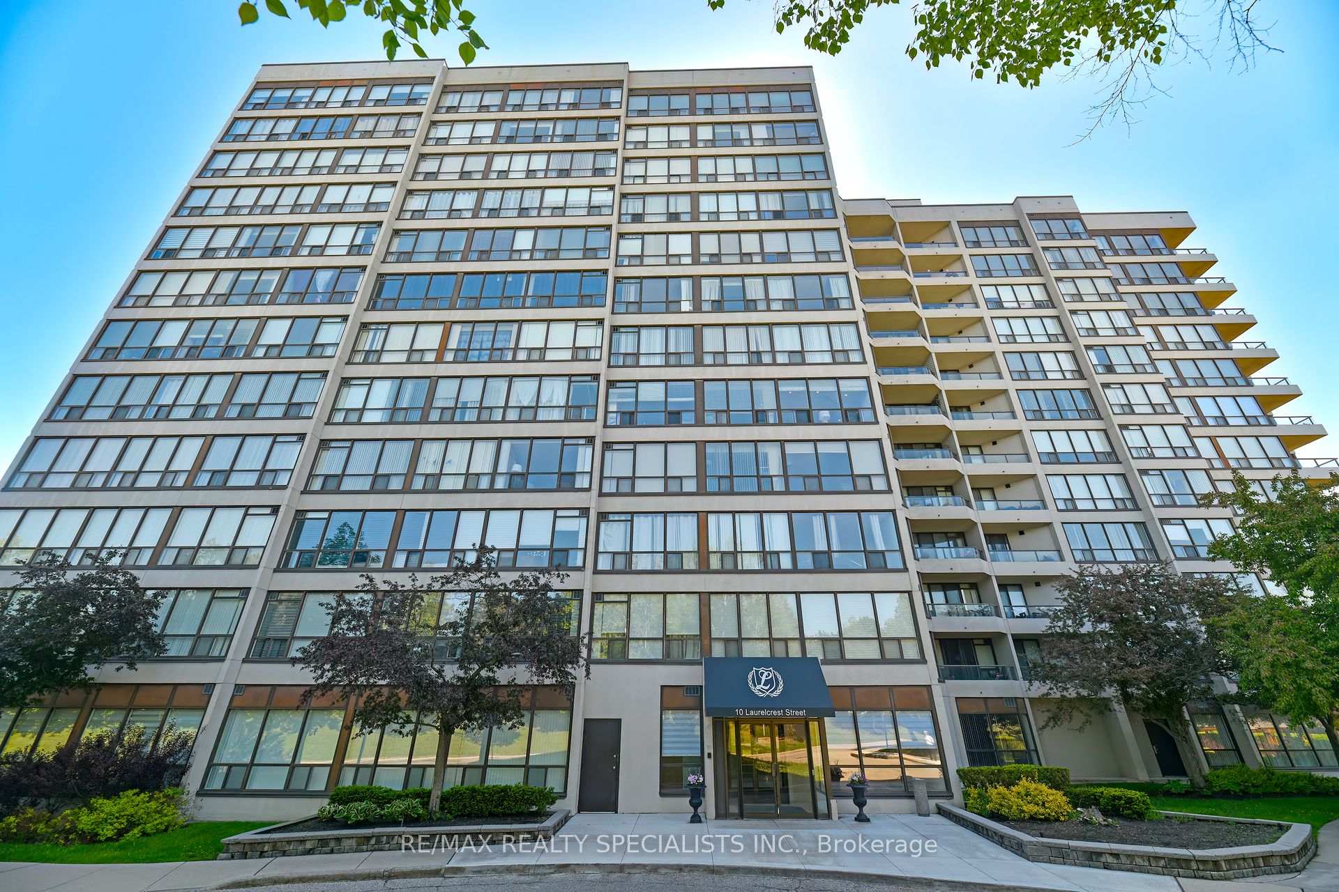 Front of Unit 1212, 10 Laurelcrest Street