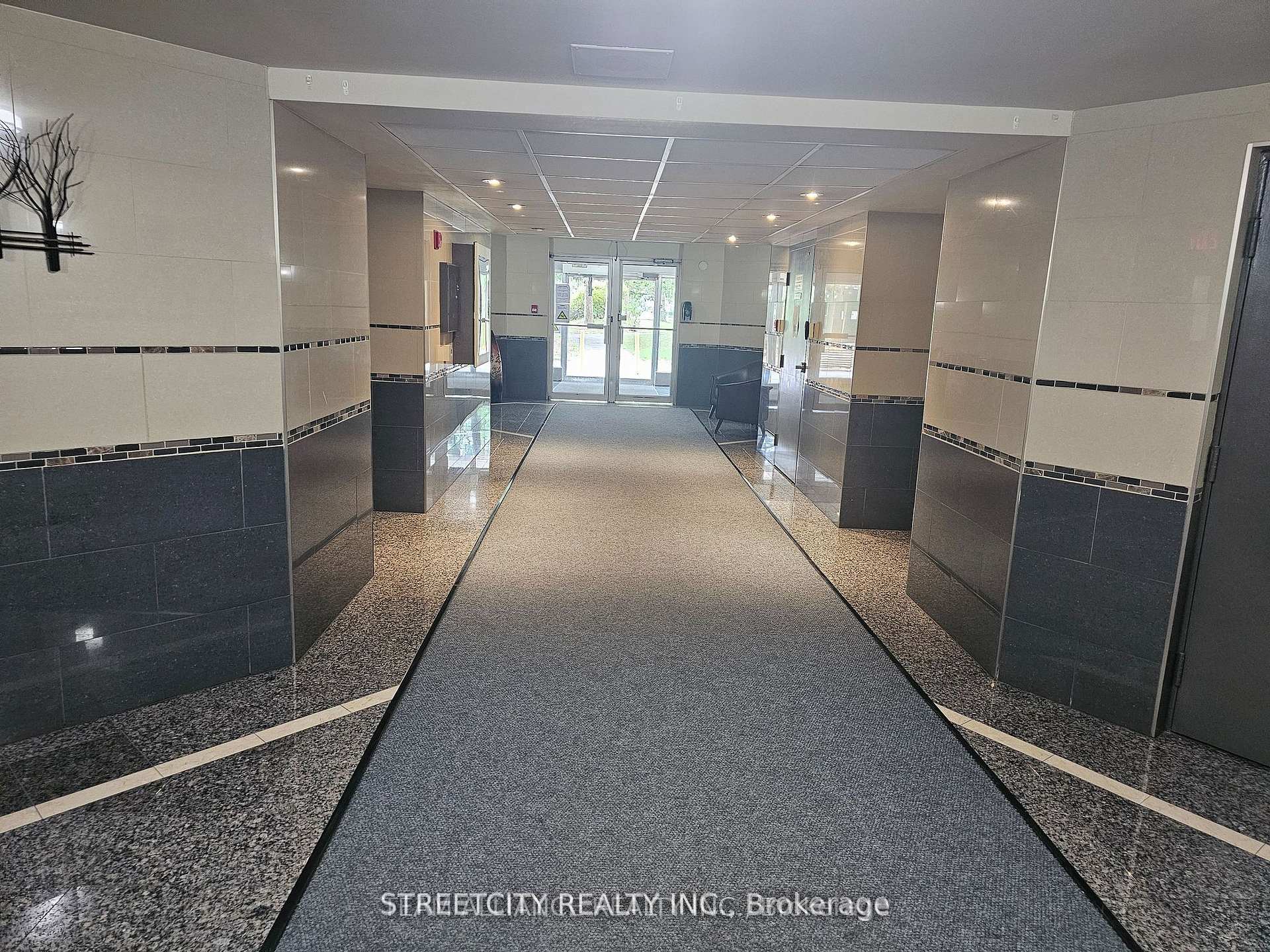 Photo 5 of Unit 712, 1103 Jalna Boulevard, London, South X — HOMEH