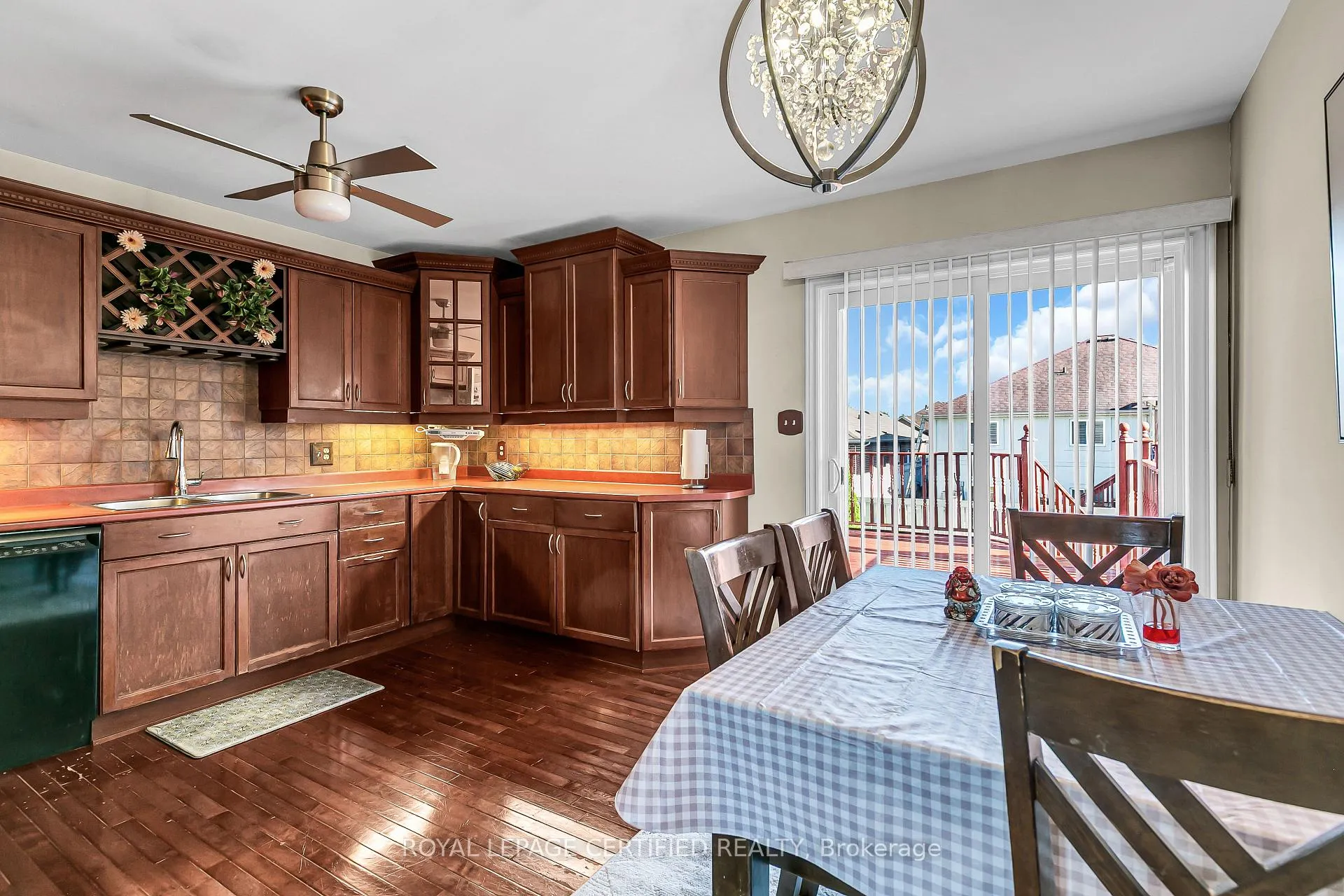 Photo 12 of 181 Rockhaven Drive, Lakeshore — HOMEH
