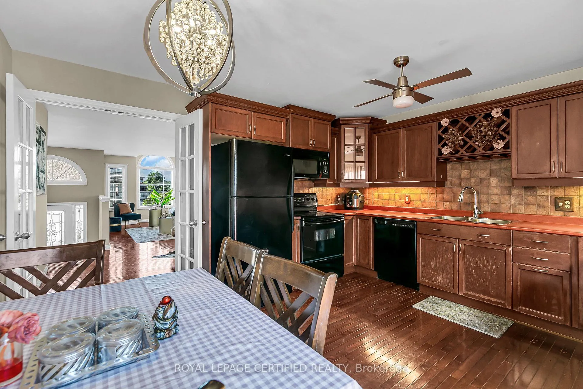 Photo 13 of 181 Rockhaven Drive, Lakeshore — HOMEH