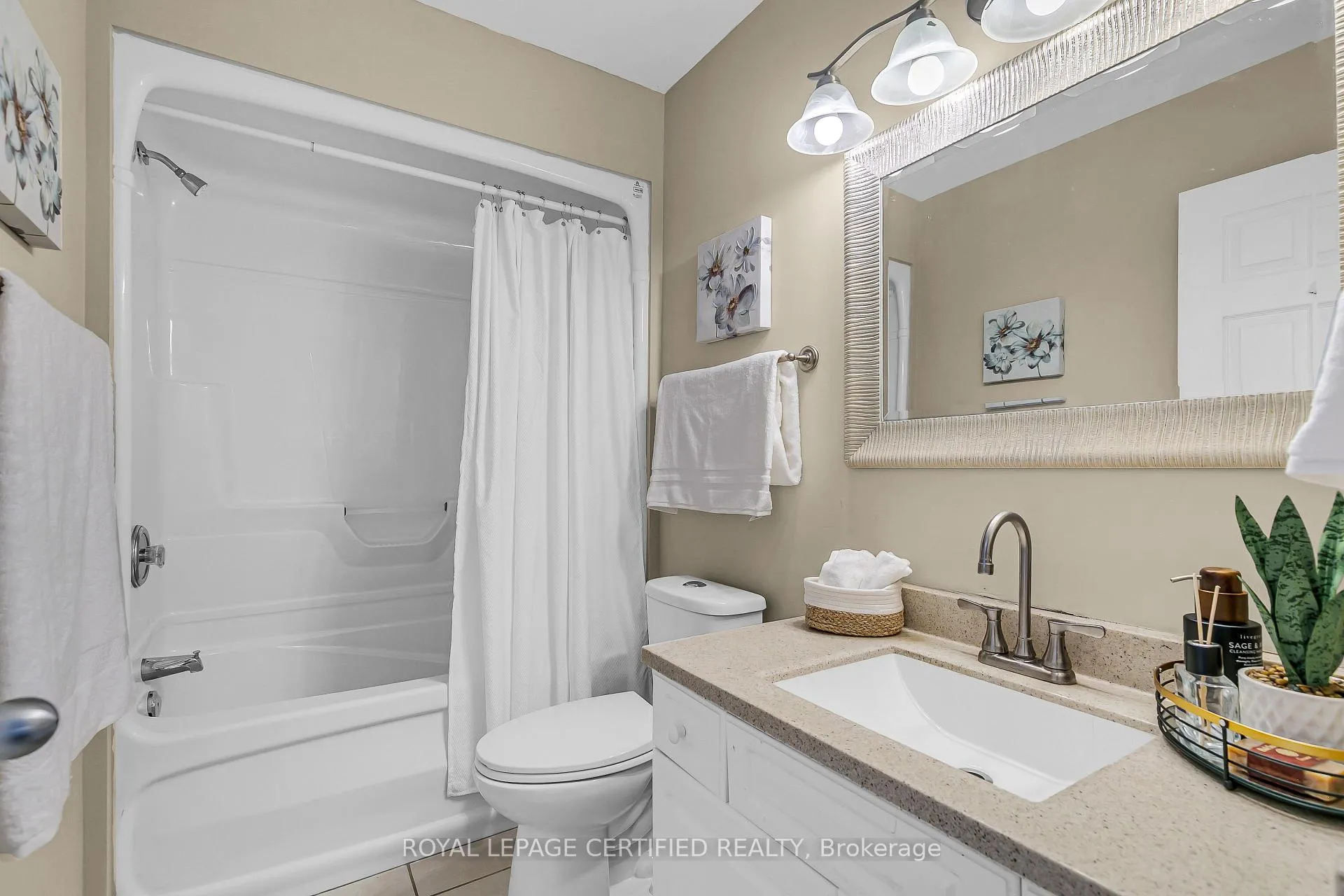 Photo 21 of 181 Rockhaven Drive, Lakeshore — HOMEH