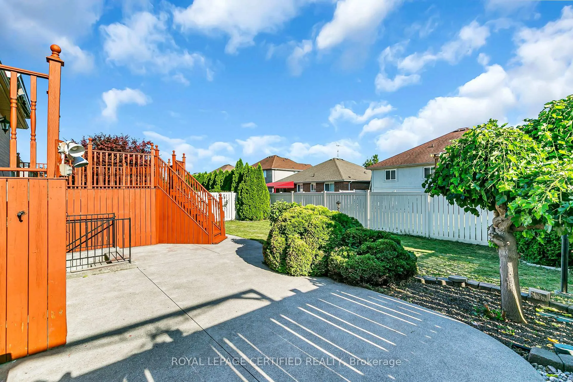 Photo 35 of 181 Rockhaven Drive, Lakeshore — HOMEH