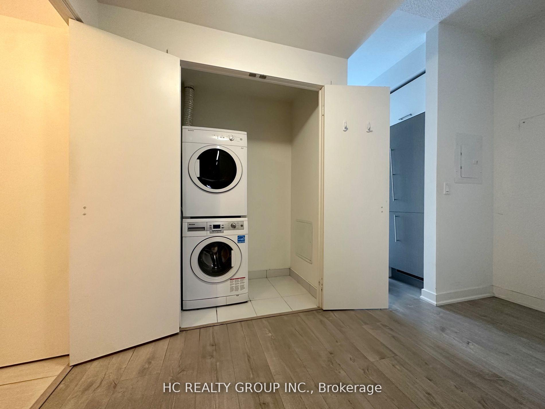 Photo 13 of Unit 703, 30 Nelson Street, Toronto, Waterfront Communities — HOMEH