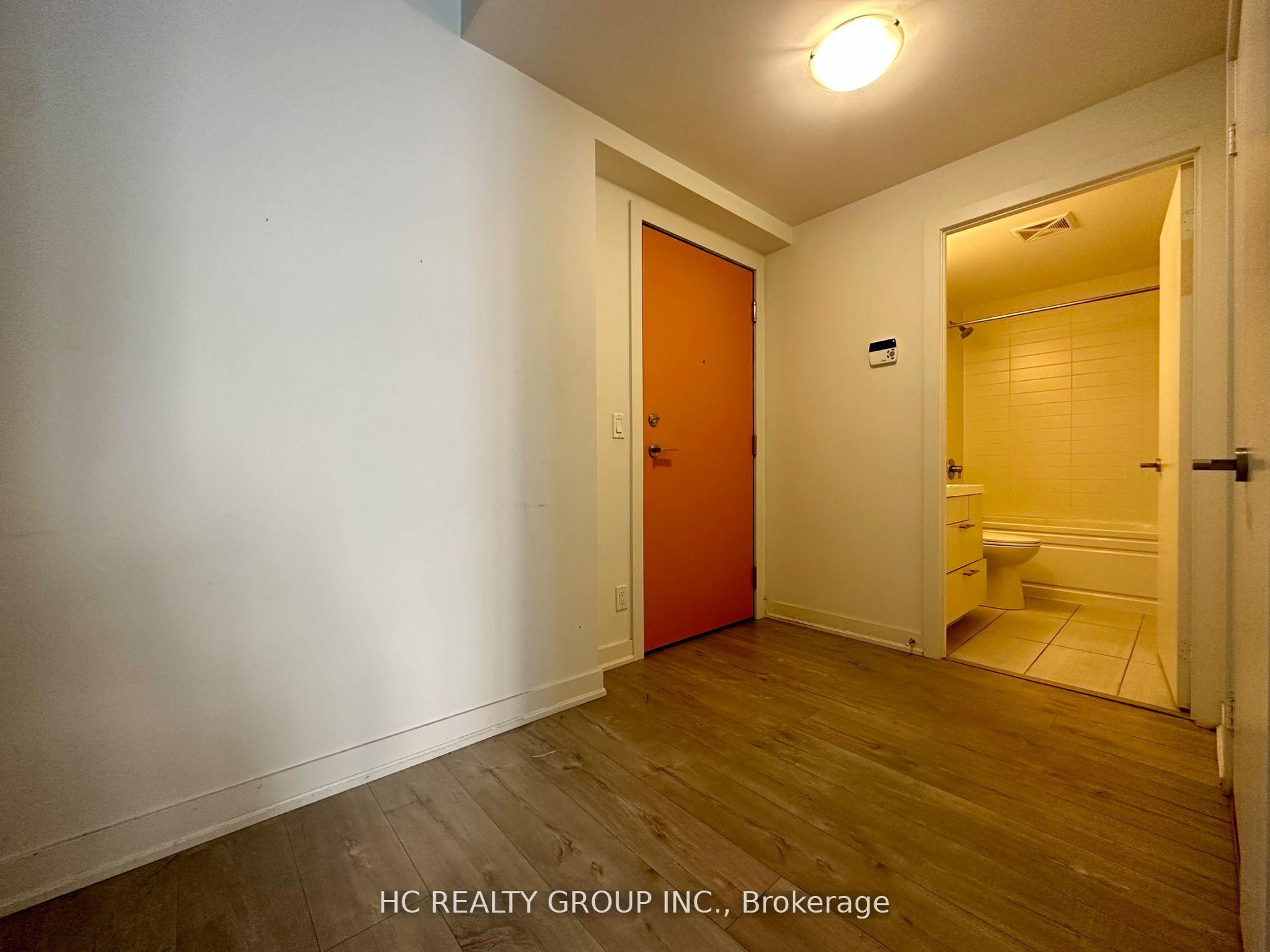 Photo 12 of Unit 703, 30 Nelson Street, Toronto, Waterfront Communities — HOMEH