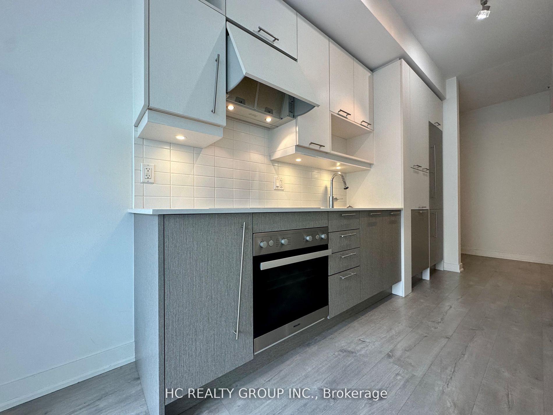 Photo 20 of Unit 703, 30 Nelson Street, Toronto, Waterfront Communities — HOMEH
