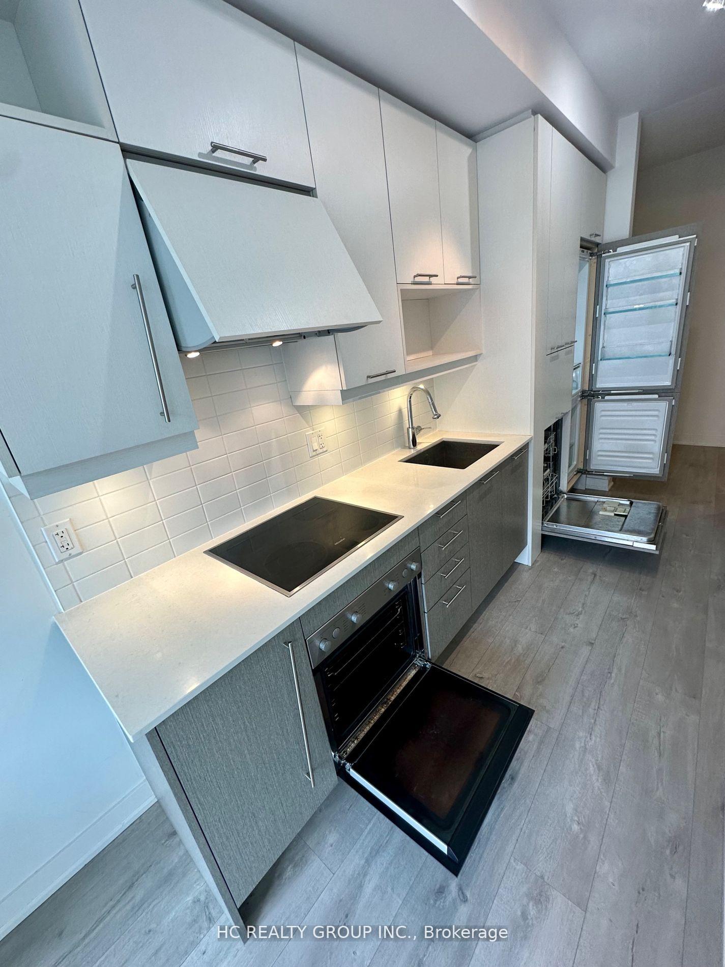 Photo 21 of Unit 703, 30 Nelson Street, Toronto, Waterfront Communities — HOMEH