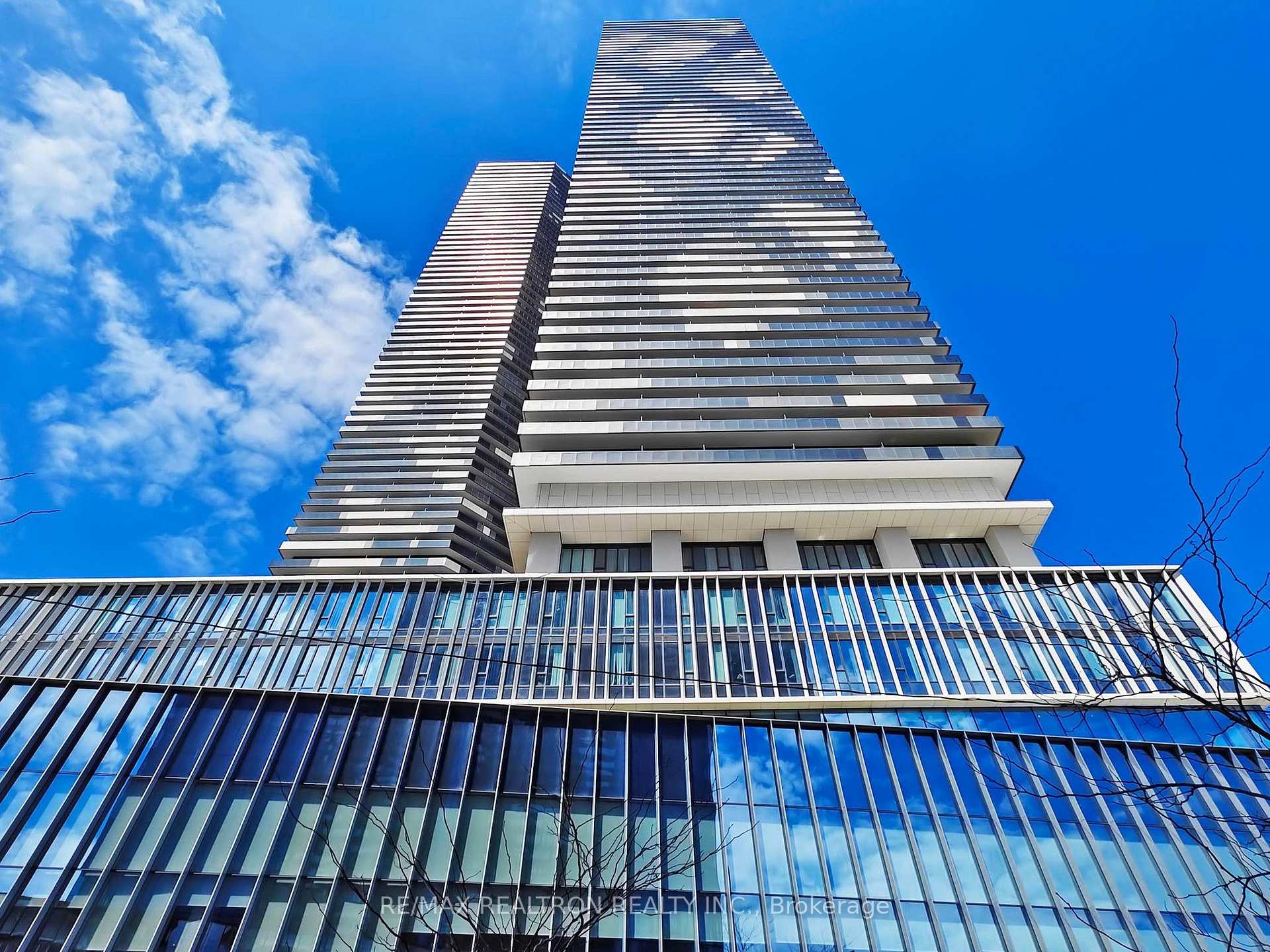 Front of Unit 2906, 138 Downes Street