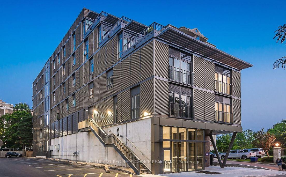 Front of Unit 602, 51 David Street