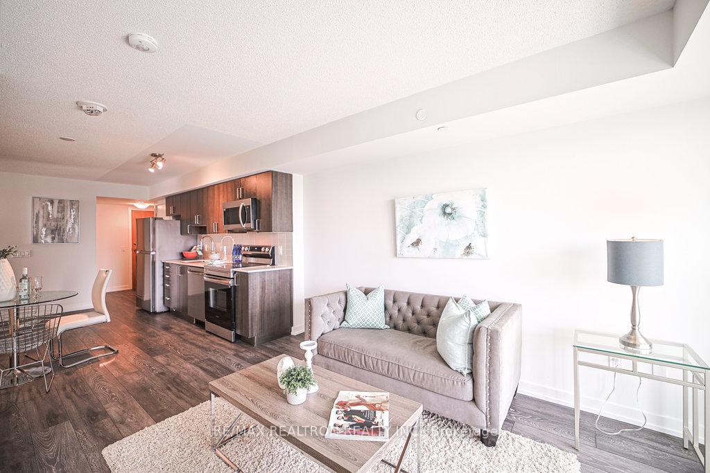 Photo 4 of Unit 1504, 1455 Celebration Drive, Pickering, Bay Ridges — HOMEH