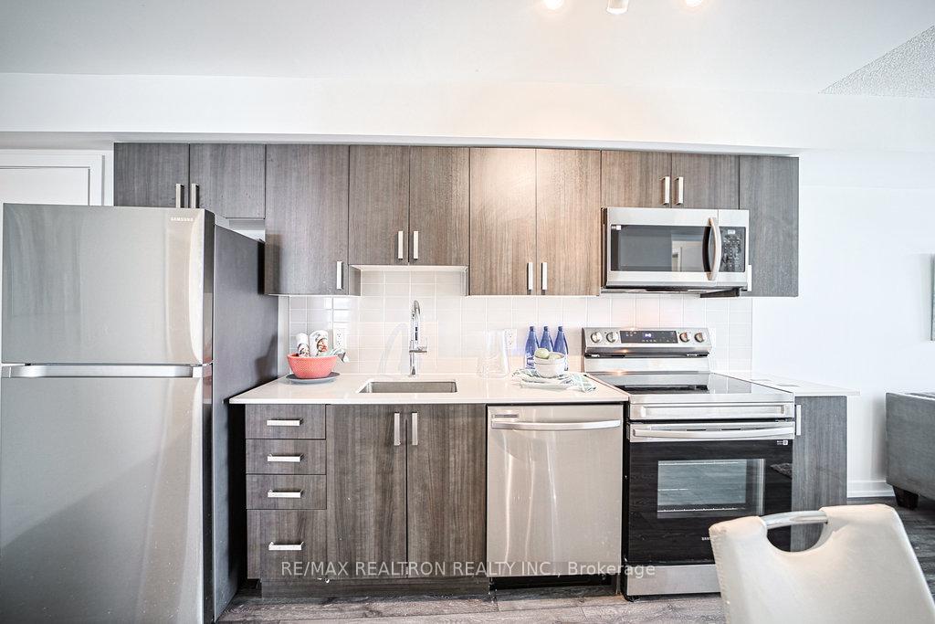Photo 6 of Unit 1504, 1455 Celebration Drive, Pickering, Bay Ridges — HOMEH
