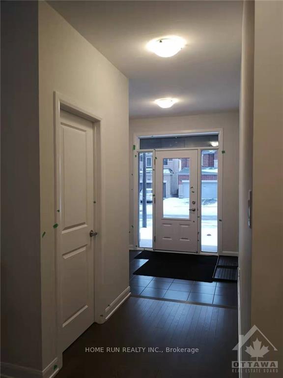 Photo 3 of 778 Cappamore Drive, Ottawa, Barrhaven - Half Moon Bay — HOMEH