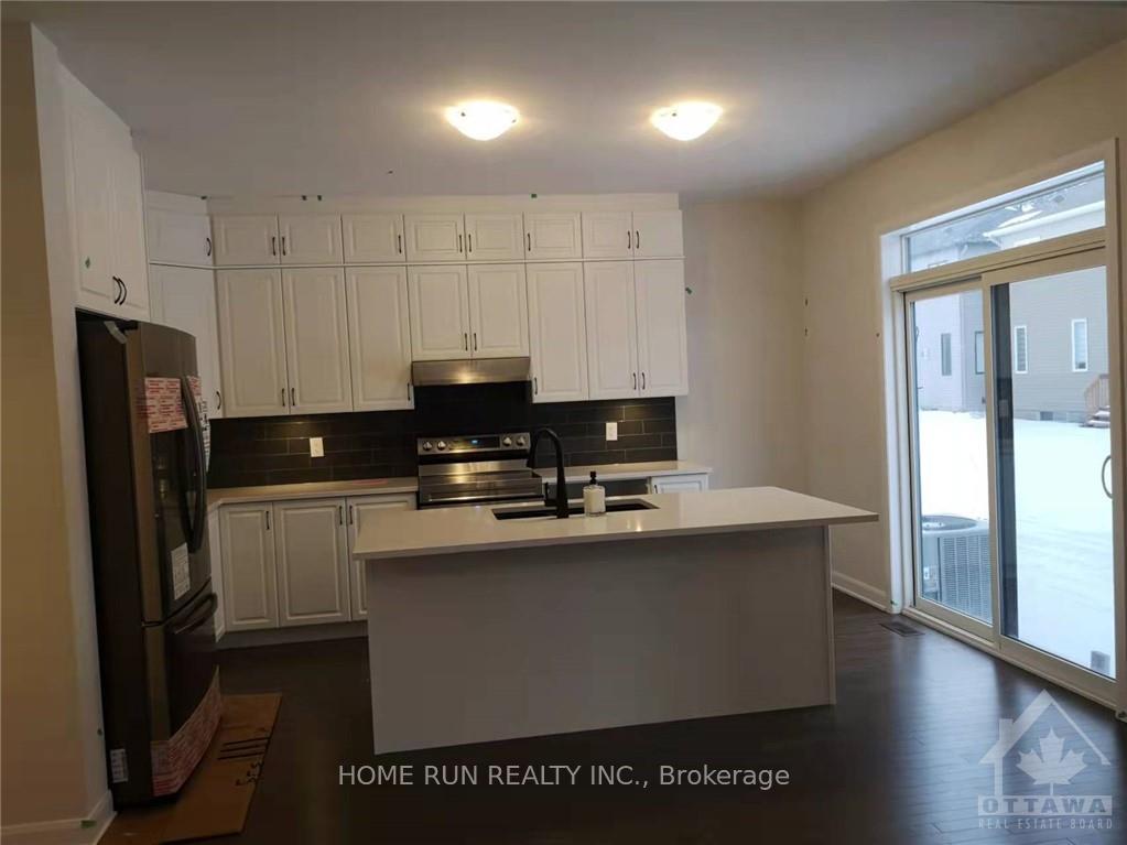 Photo 8 of 778 Cappamore Drive, Ottawa, Barrhaven - Half Moon Bay — HOMEH