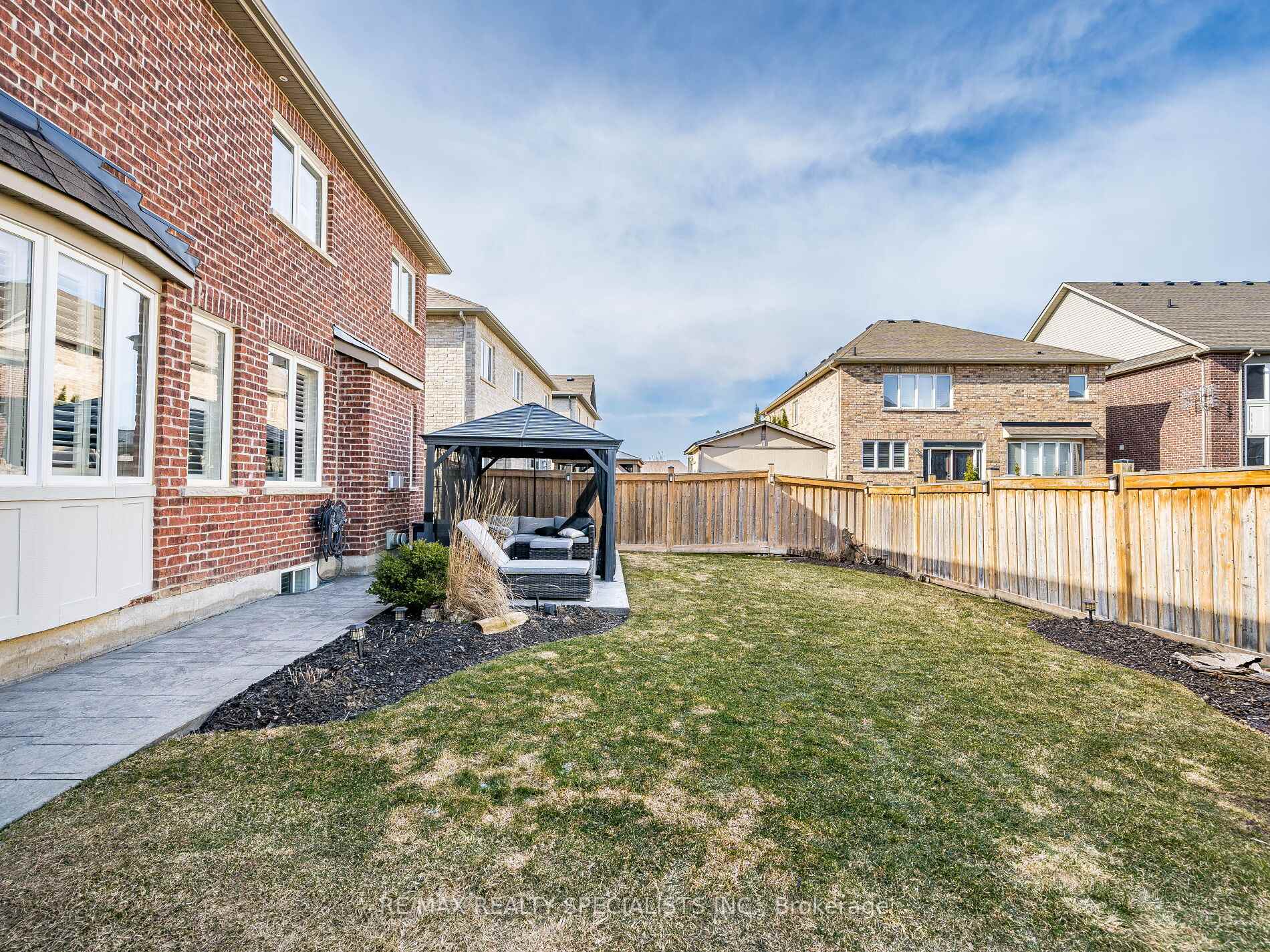 Photo 48 of 235 Learmont Avenue, Caledon, Rural Caledon — HOMEH