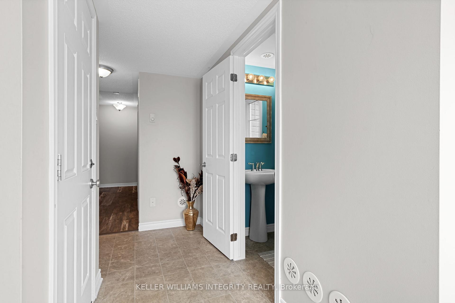 Photo 5 of 118 Pennant Avenue, Ottawa, Barrhaven - Half Moon Bay — HOMEH