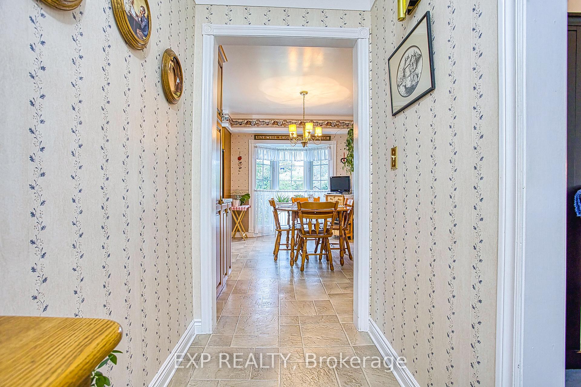 Photo 5 of 54 Garden Drive, Grimsby, Grimsby West — HOMEH