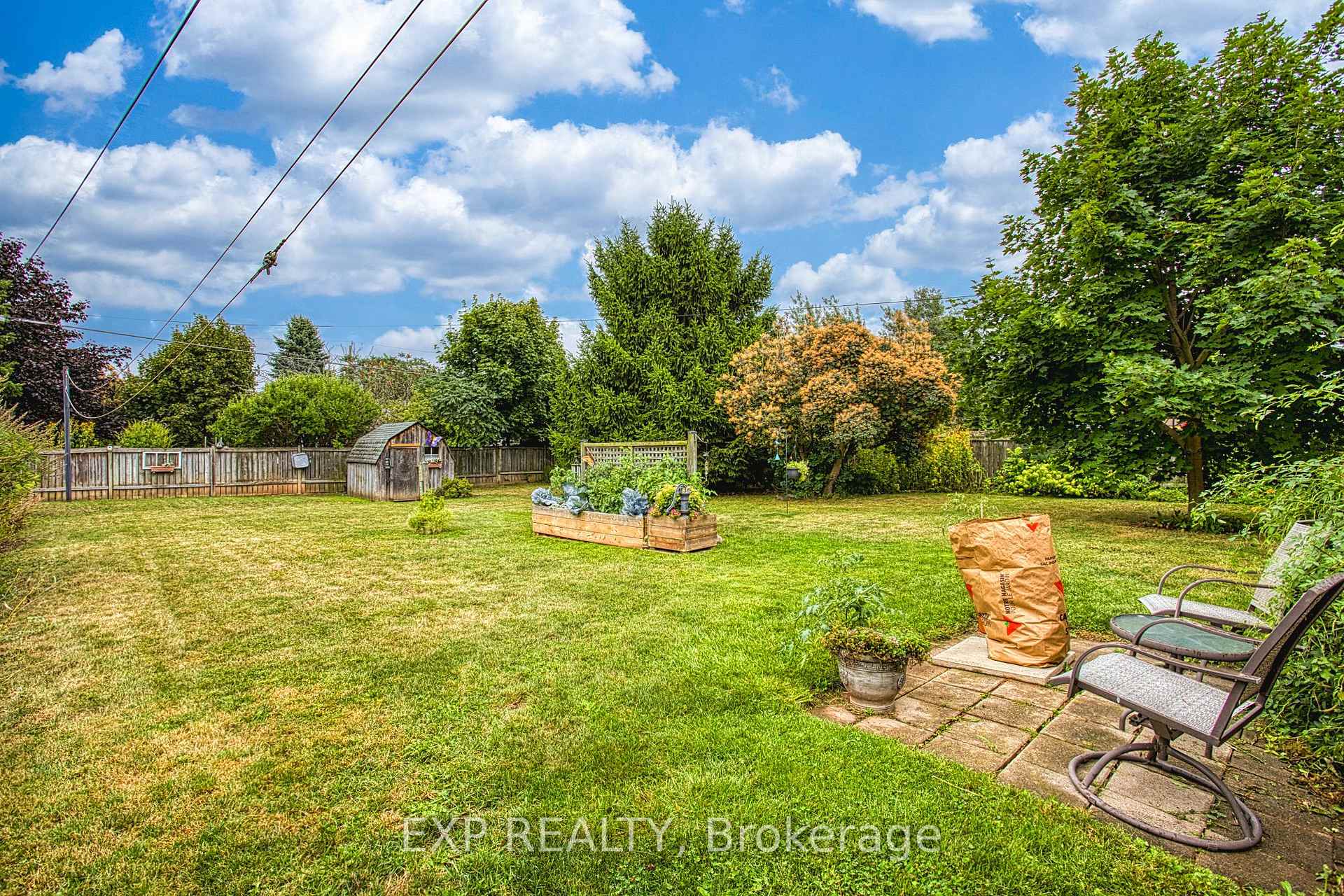 Photo 24 of 54 Garden Drive, Grimsby, Grimsby West — HOMEH
